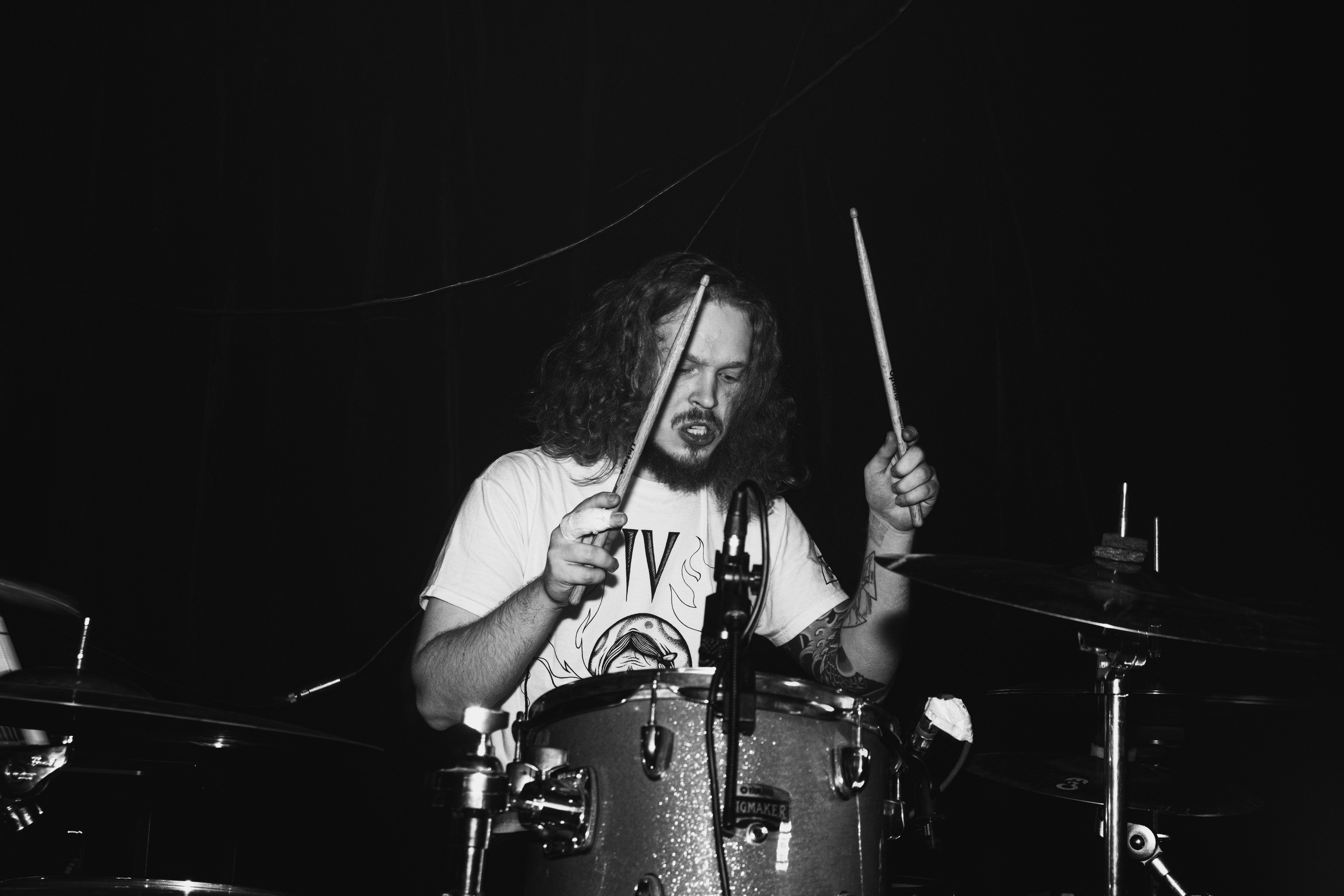 Laugar & Шумы Штормовых Широт & Пожары На Дальнем Севере 11.10.2025. Репортажный фотограф в Москве Legiodot