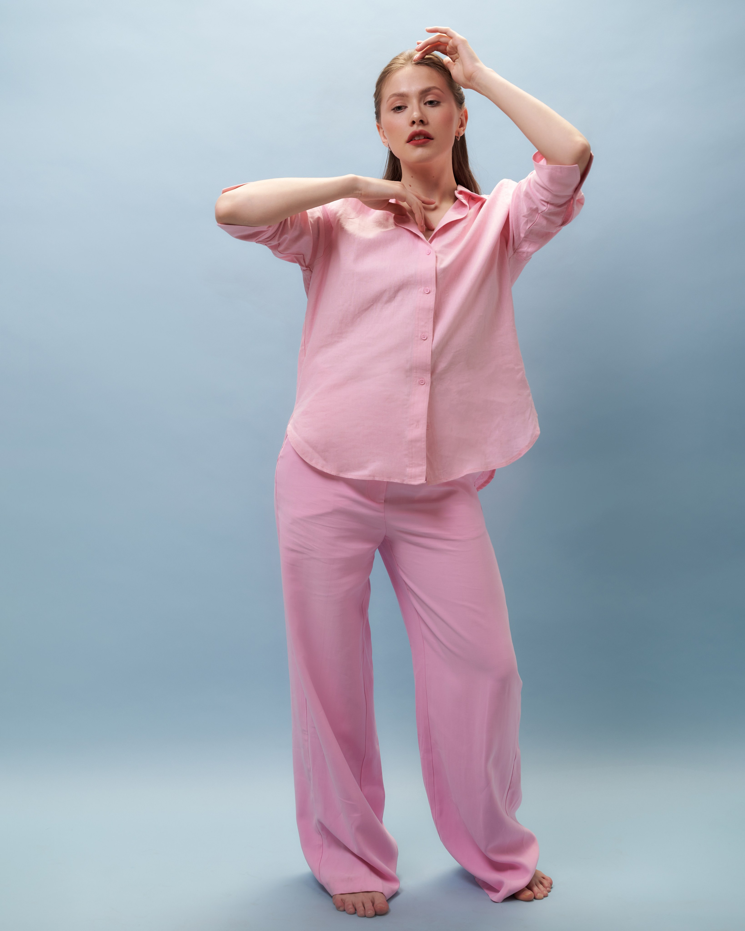 Костюм на цветном фоне. Фотограф в Санкт-Петербурге Виталий Кедов