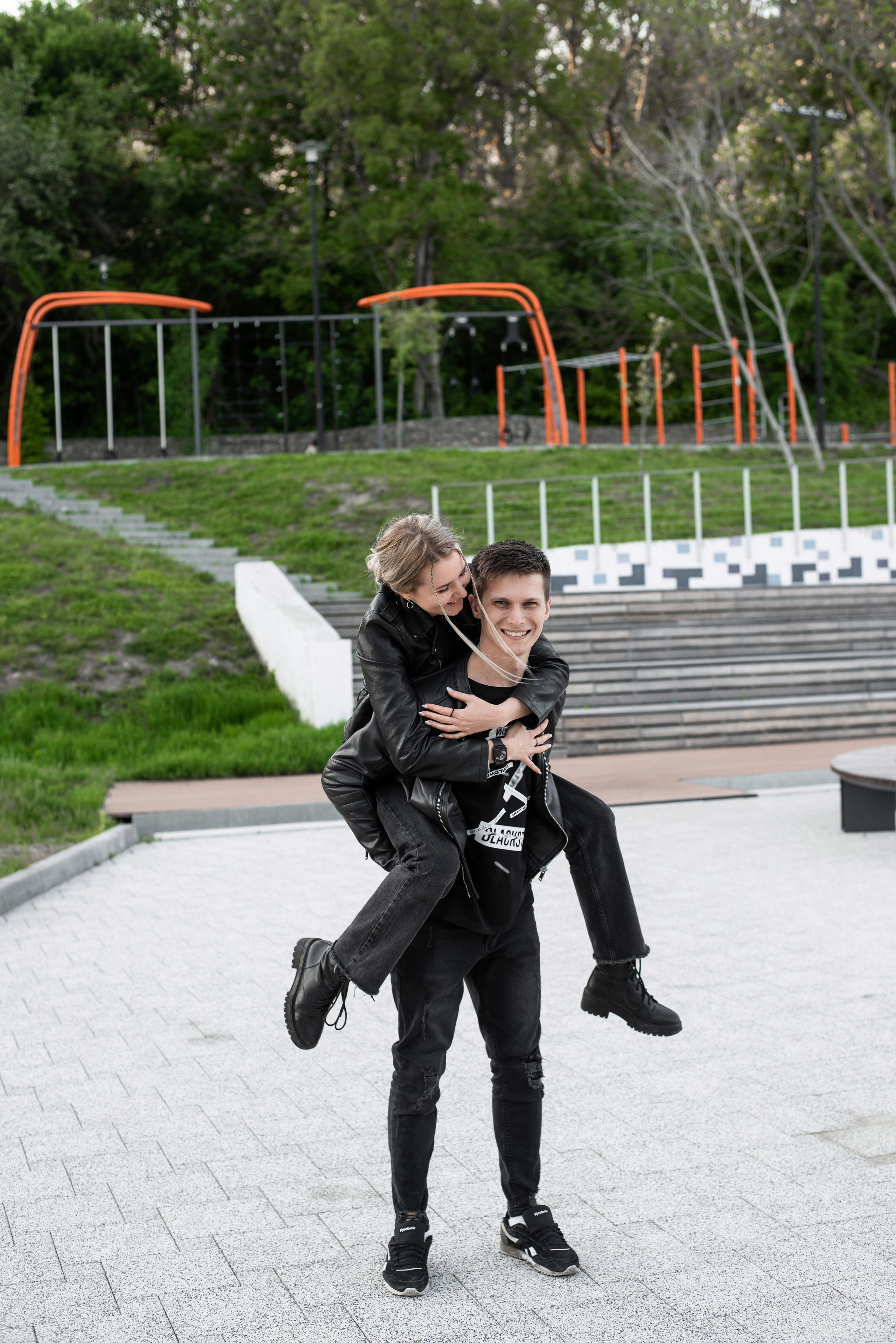 Рок-н-ролл. Свадебный, портретный, коммерческий, предметный фотограф в Ставрополе Иван Белашов