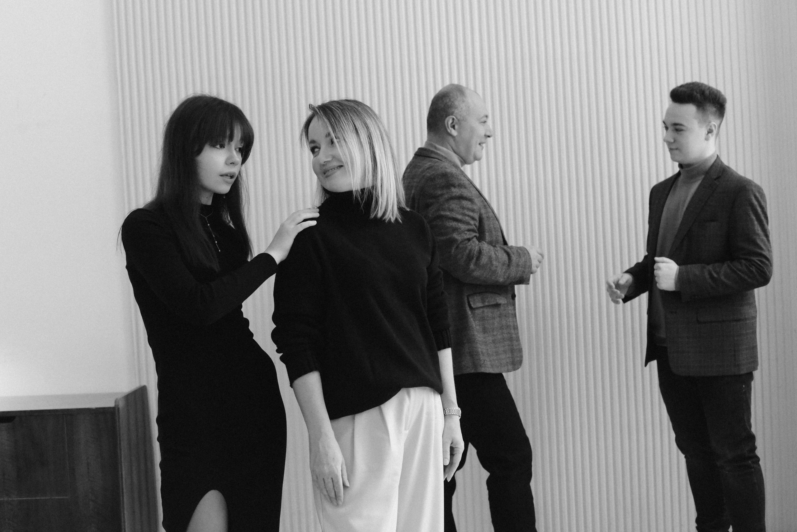 Молодые родители и взрослые дети. Фотограф Лола Волна, город Москва