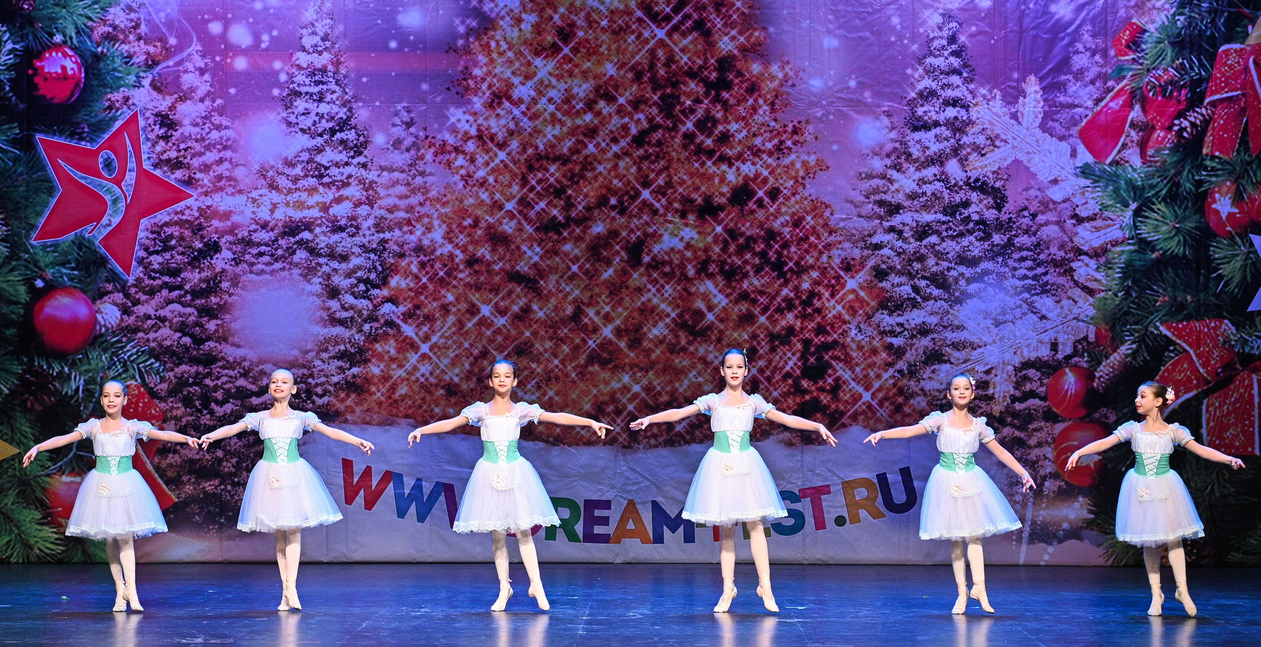 14.11.2024 «Новогодний Звездопад Талантов» Фестивальное движение «Шаг к мечте» г. Москва. Медиастудия Фото Концепт