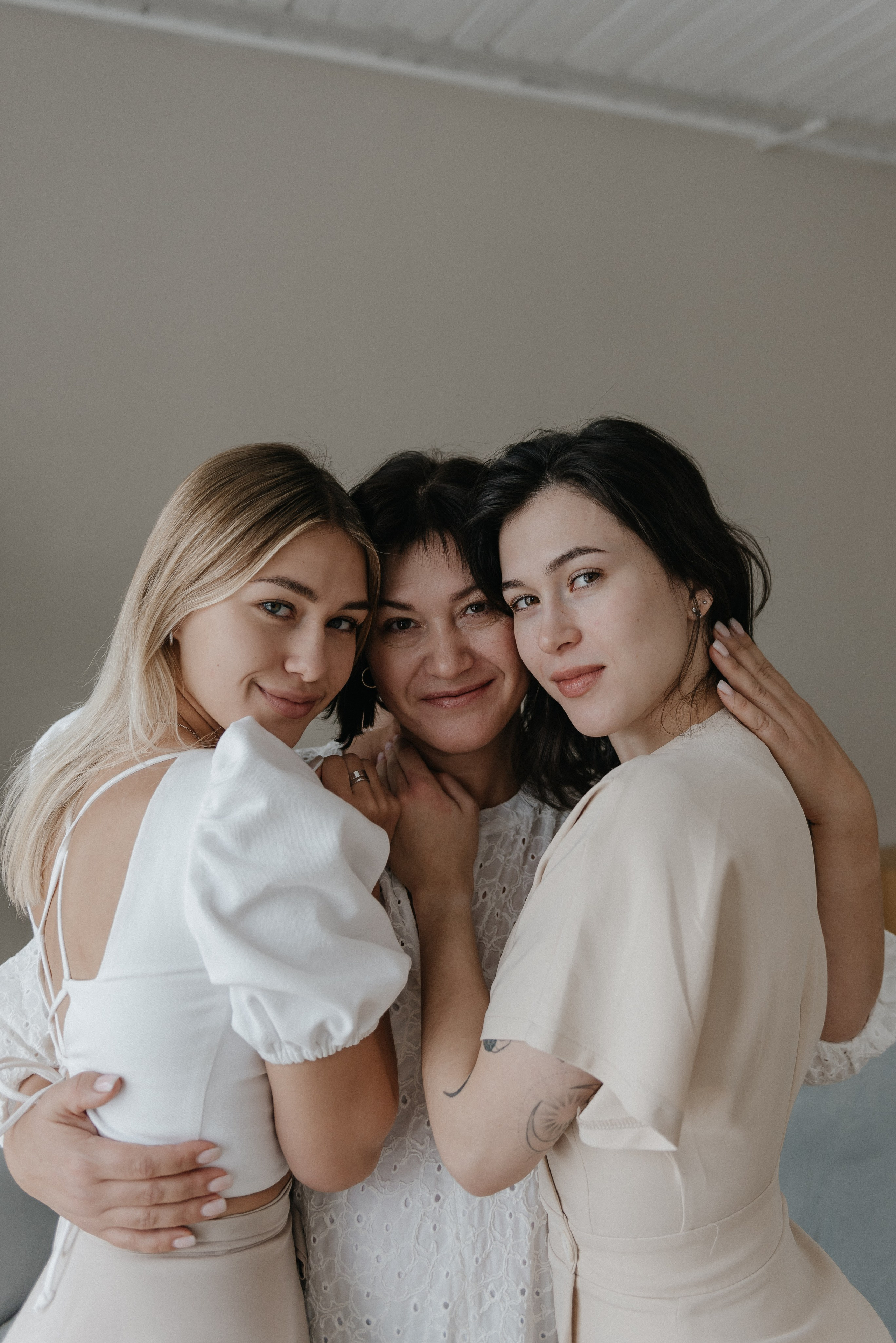 В студии большой семьёй