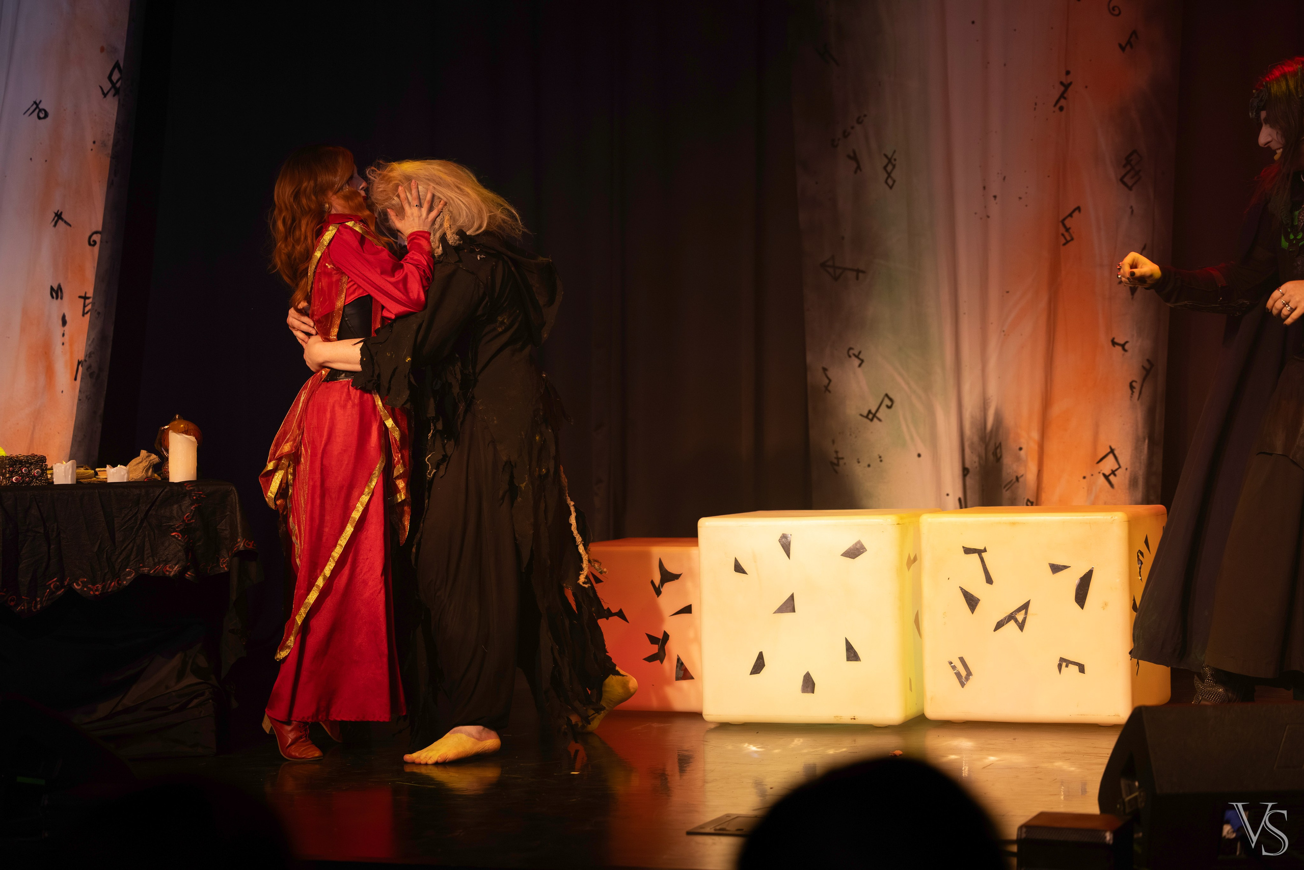 Книга стихий 25.01. Фотограф Виктор Степанов