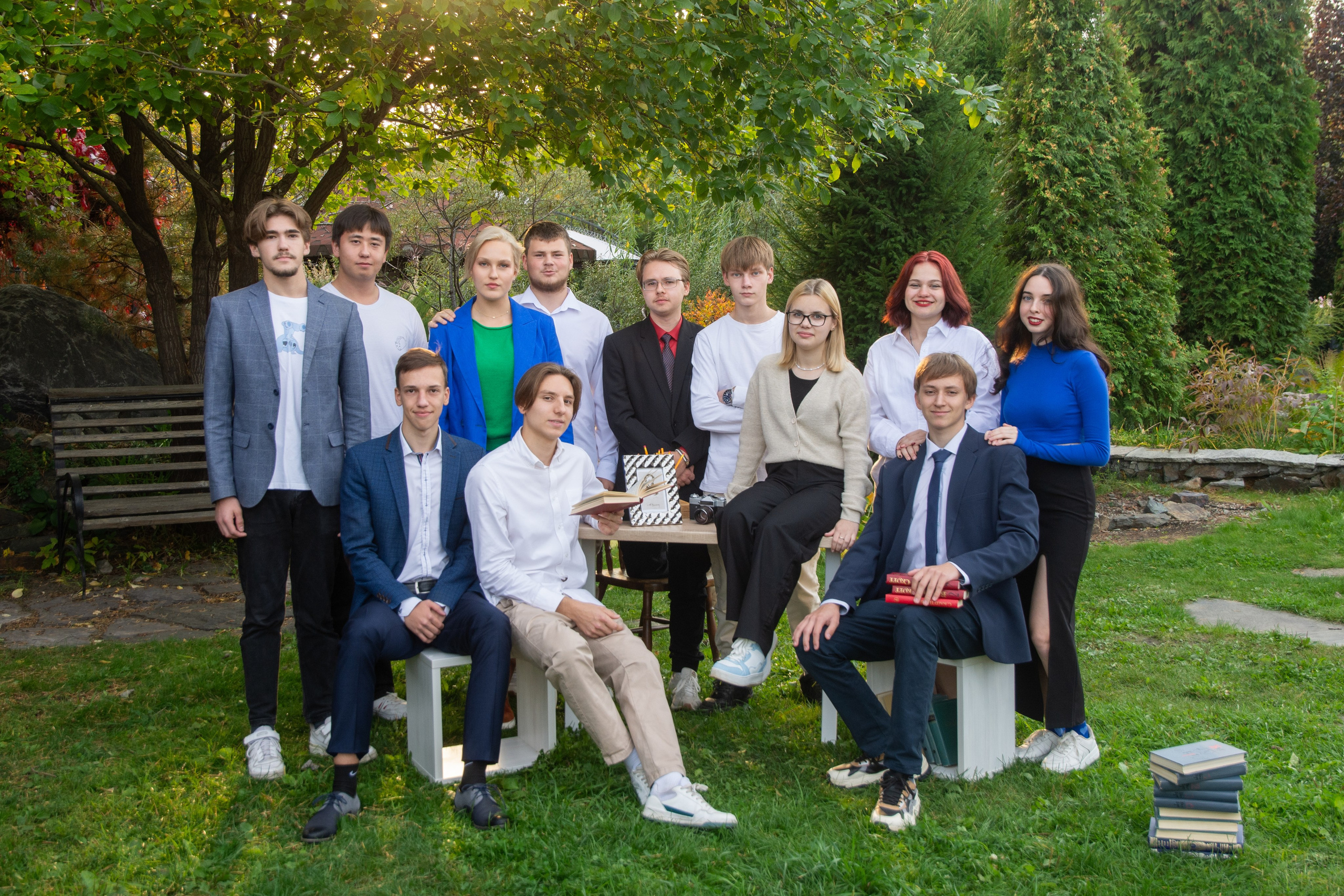 Выпускные альбомы для старшеклассников. Фотовидео.рус