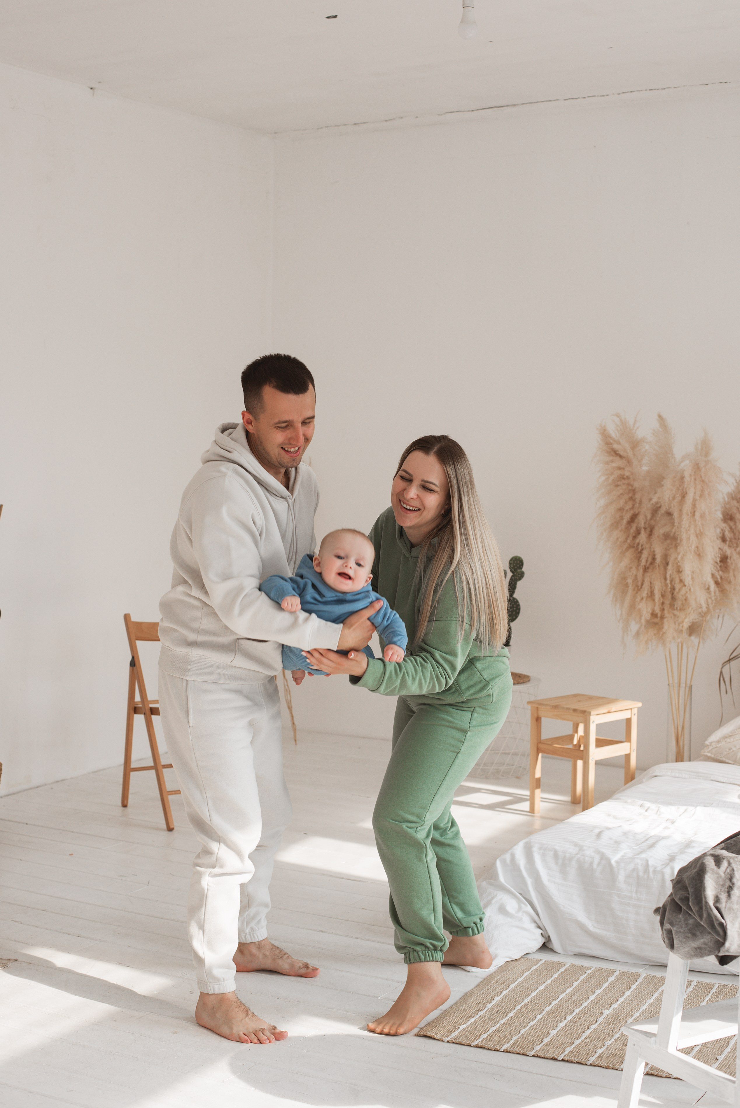 Семейная фотосессия Полина Игорь Богдан. Семейный фотограф в Южно-Сахалинске Анастасия Лимарева