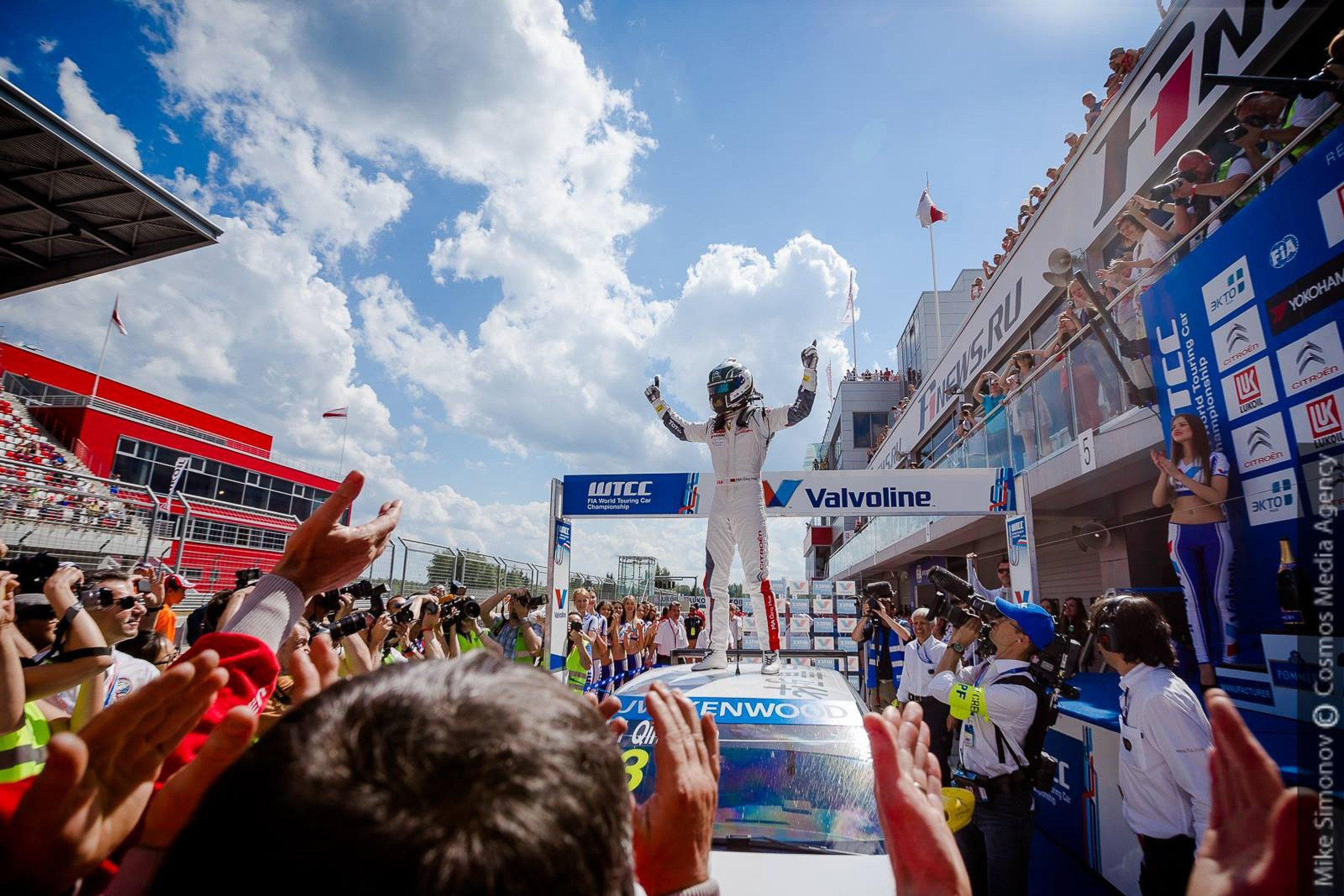 Репортажный фотограф в Москве Майк Симонов