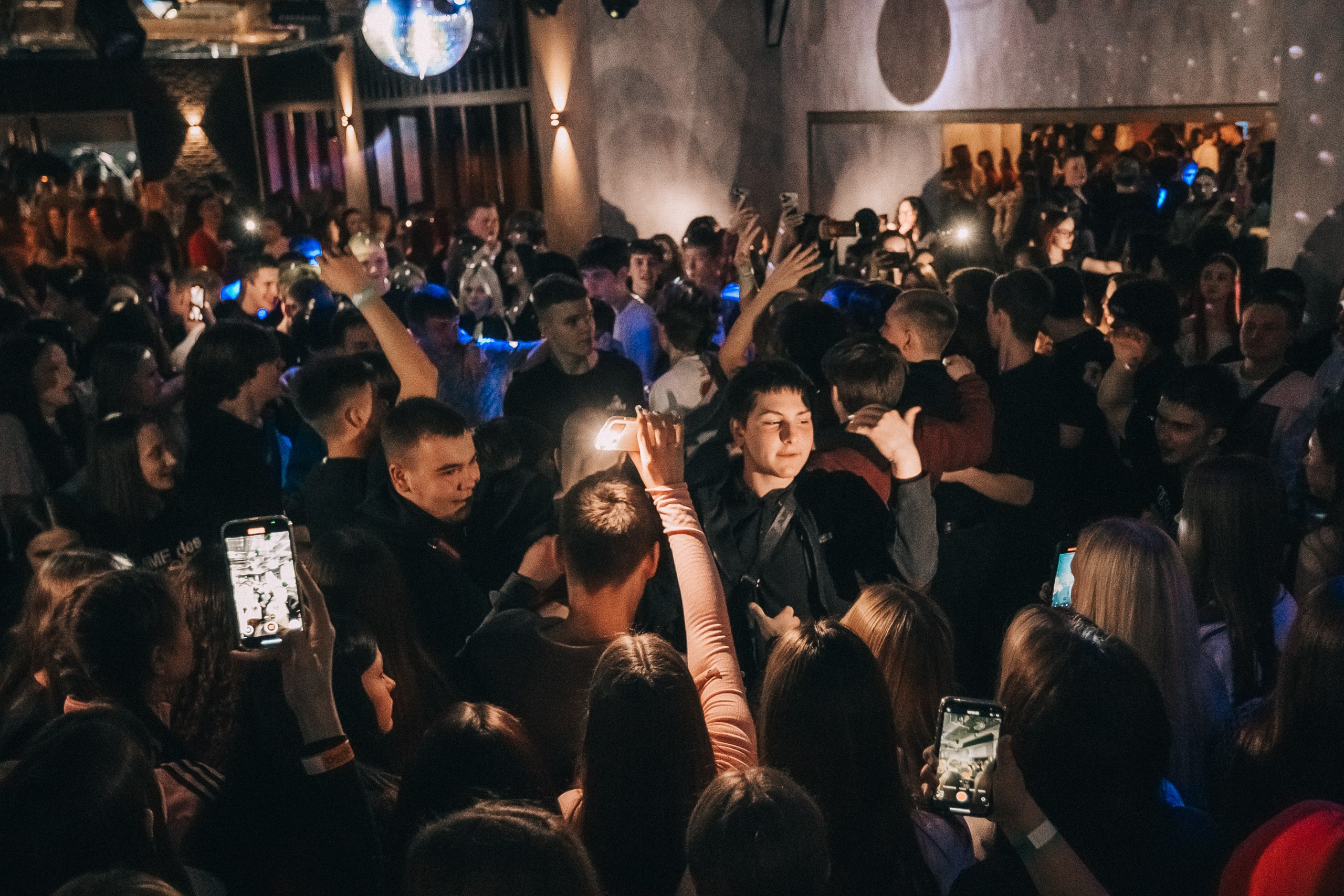 8 MARCH WOMENS DAY PARTY. Фотограф в Кемерово Владислав Шульц