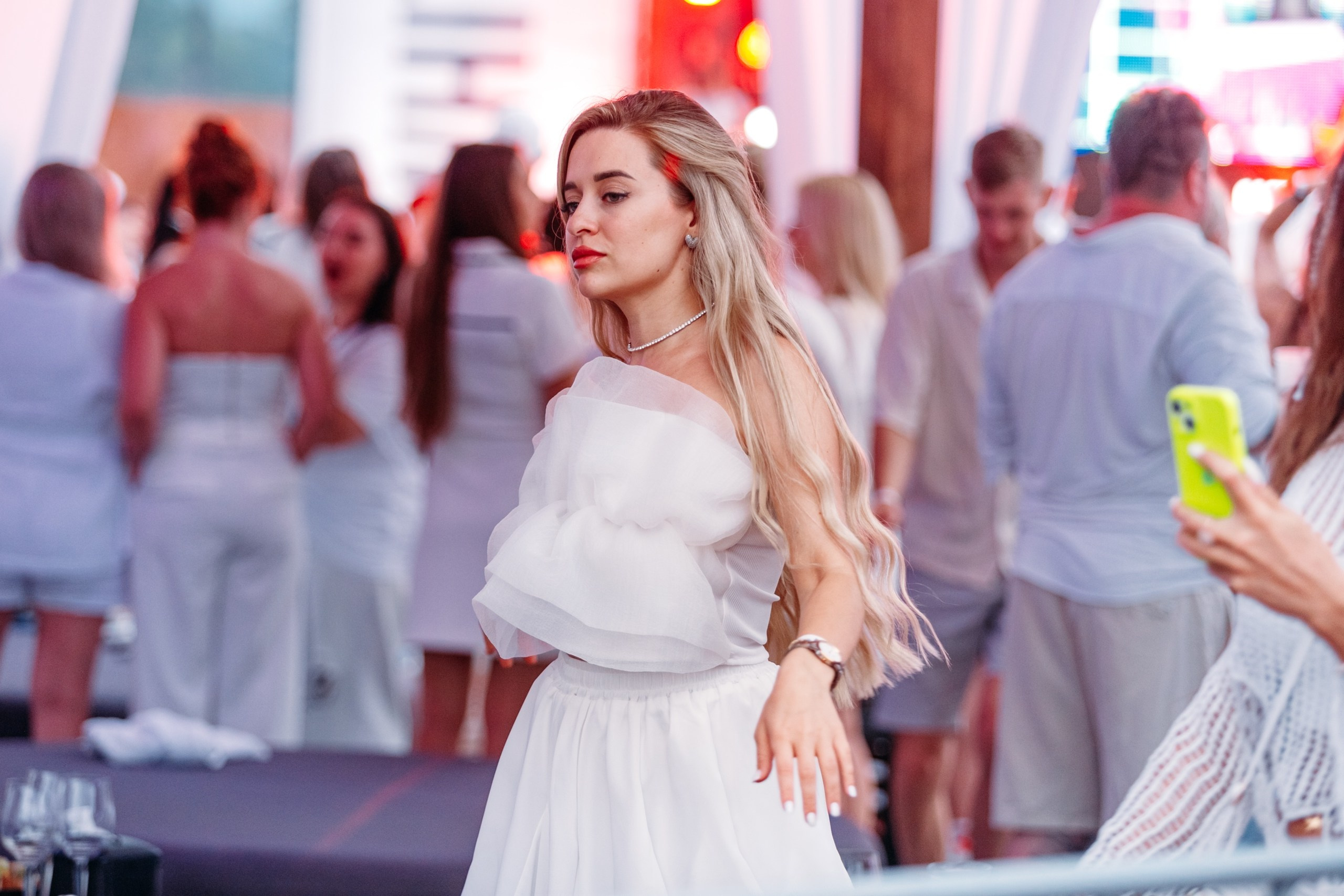 White Party @ Бархат парк. Репортажный фотограф Максим Полянский. Москва, Санкт-Петербург, Красноярск