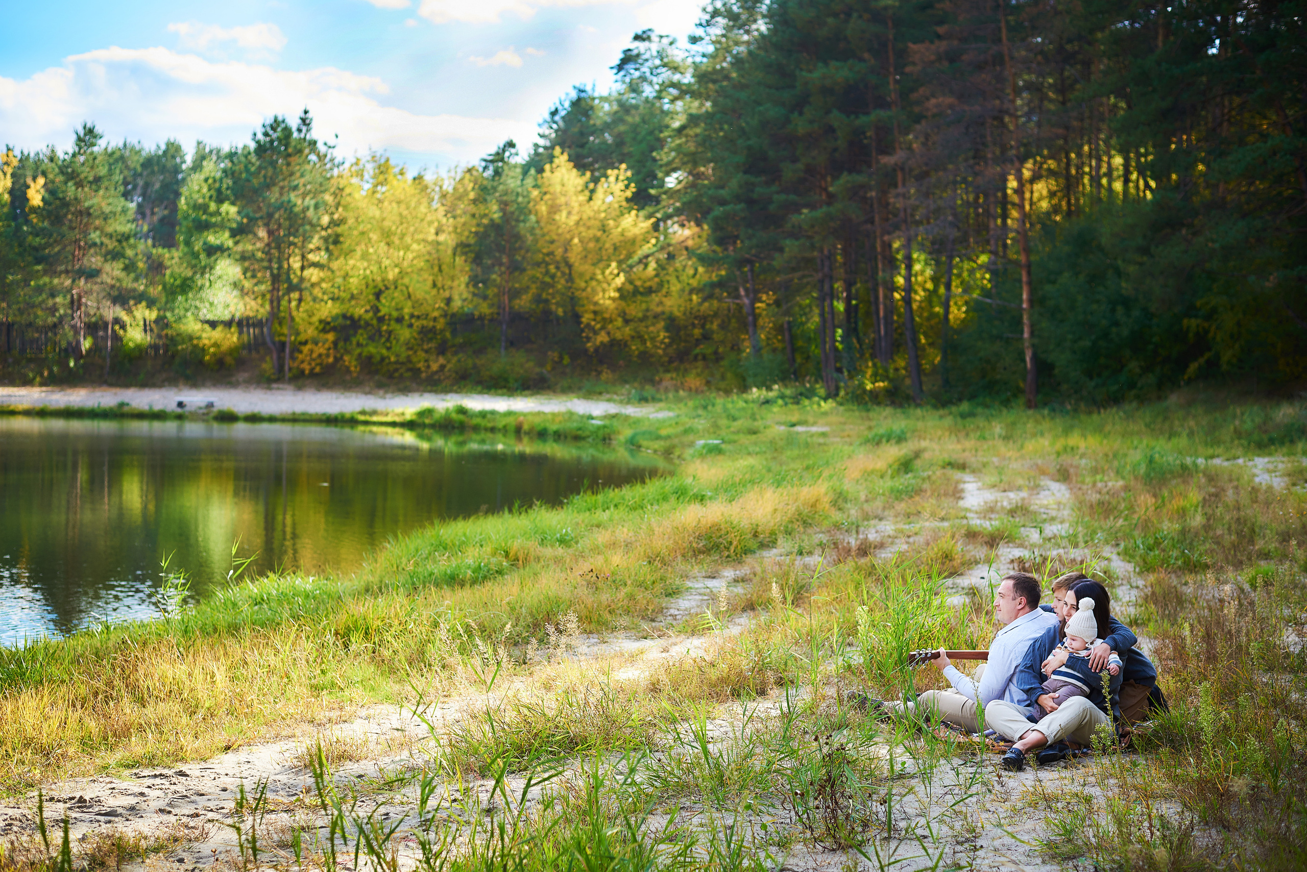 Фотосъемка. У озера. Семейный фотограф в Барнауле, Горный Алтай, Заринск, Алейск