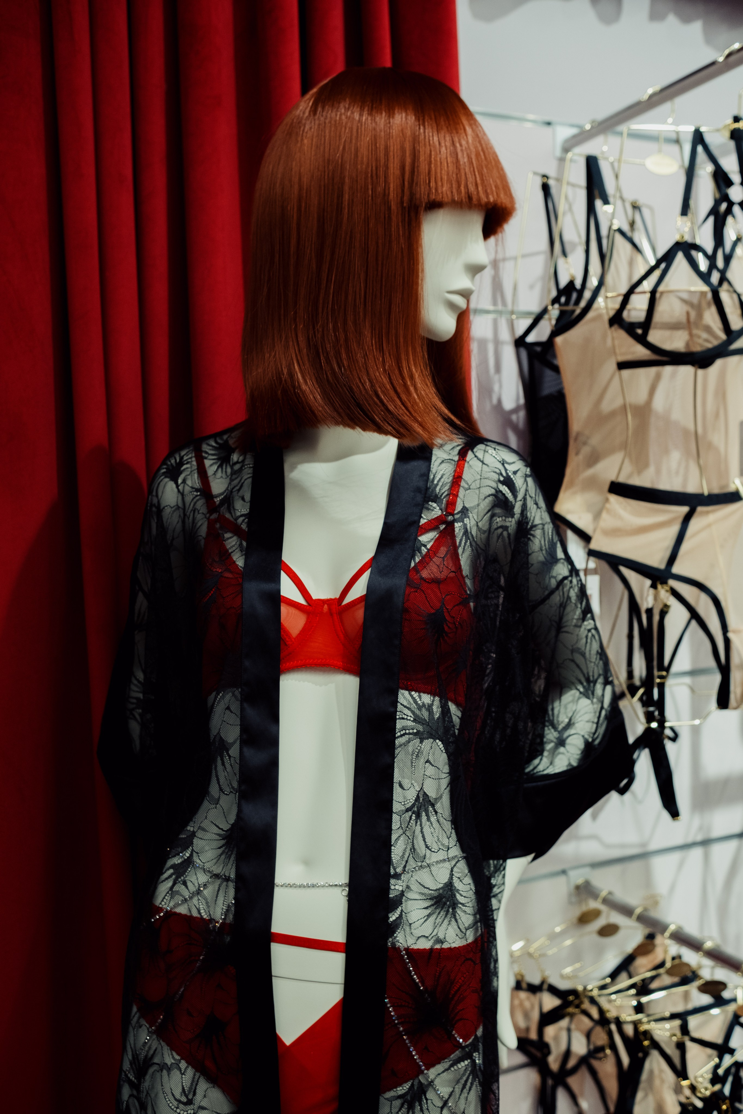 SCANDALE MANIERE. Репортажный и портретный фотограф в Москве Илья Спиридонов