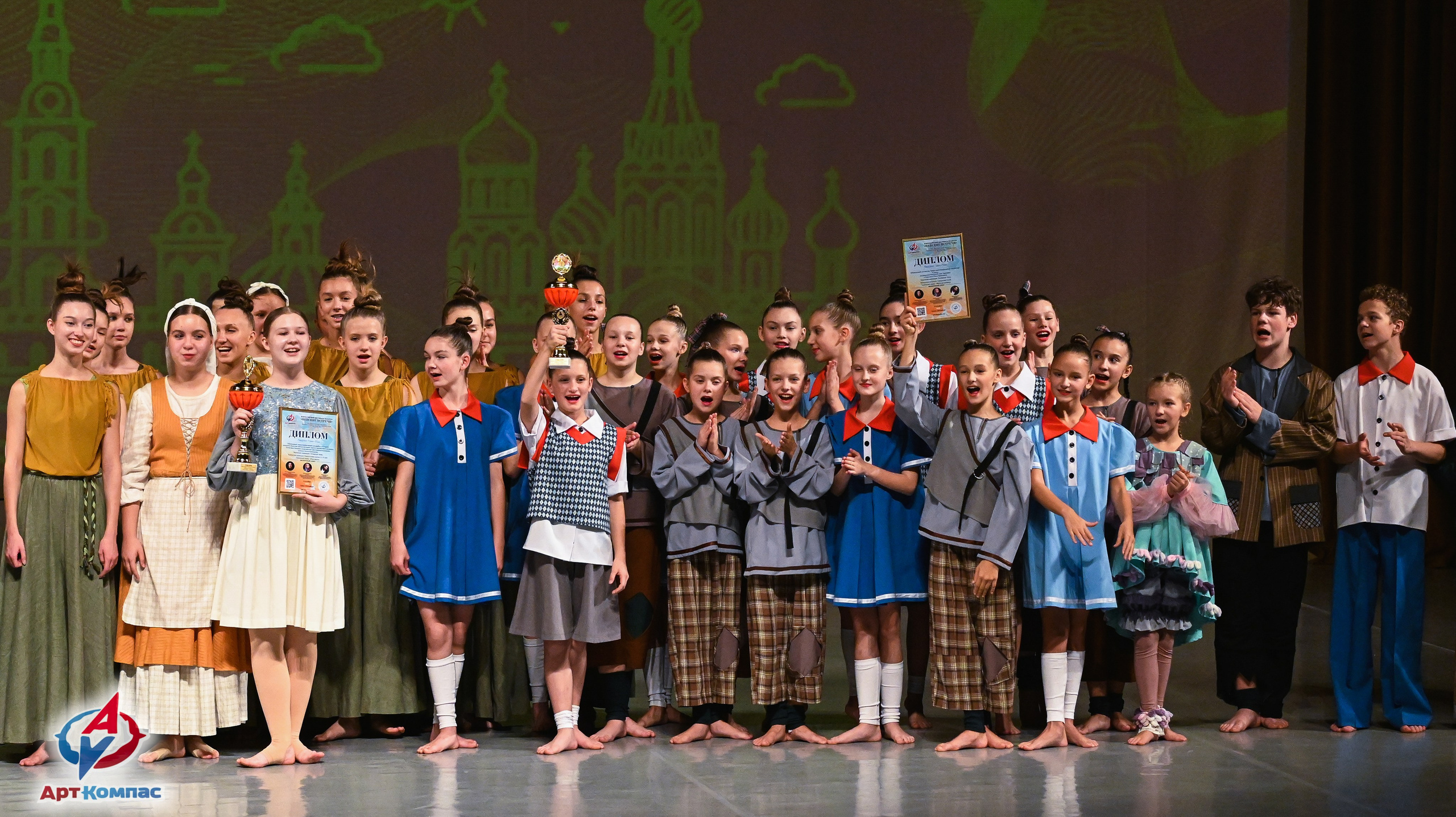 05.10.2025 Всероссийский фестиваль талантов «НЕВСКИЕ ВСТРЕЧИ» г. Санкт-Петербург. Медиастудия Фото Концепт