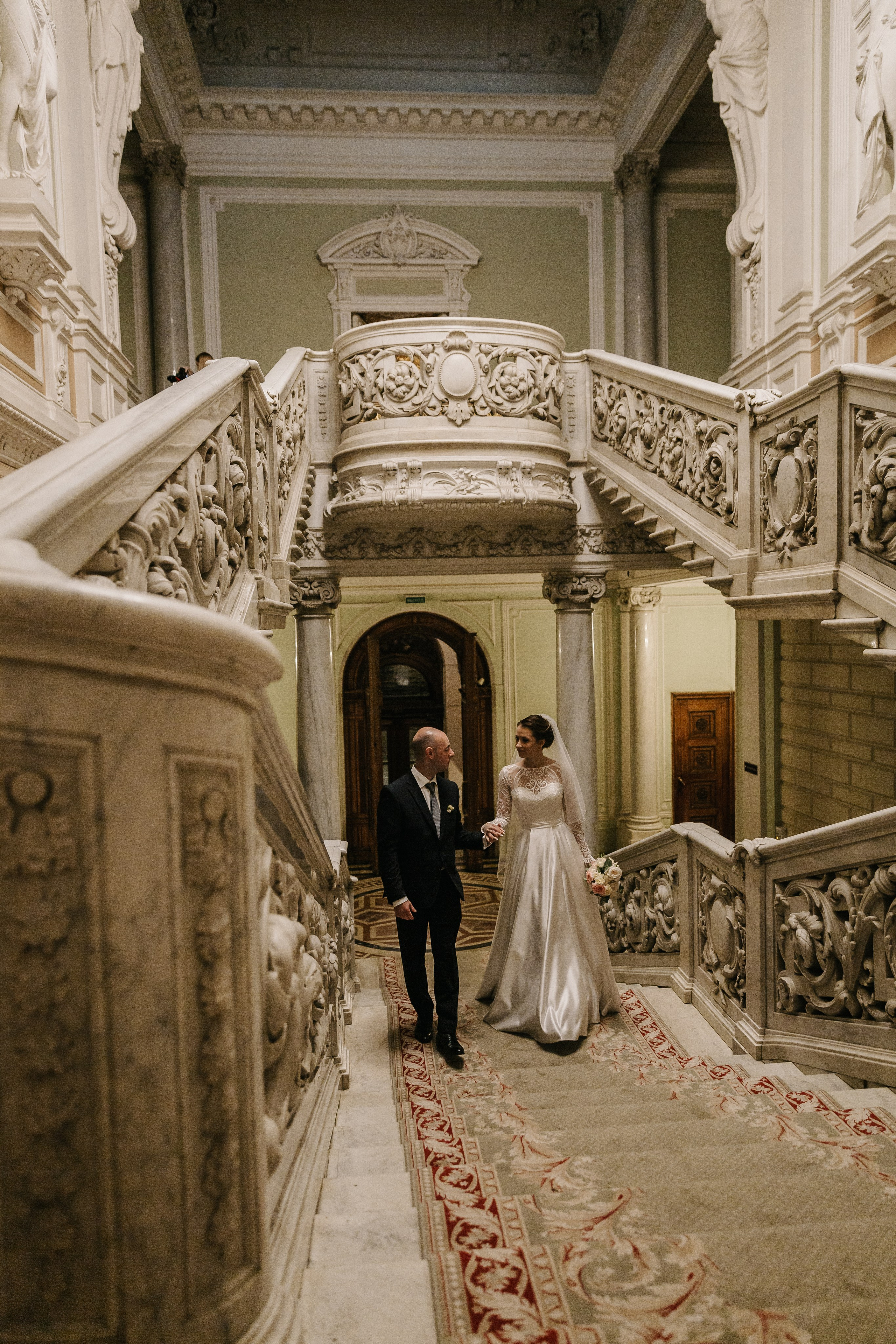 ОКТЯБРЬ | Дворец № 1 Талион, Особняк военного министра. Свадебный фотограф в Санкт-Петербурге Полина Корзухина