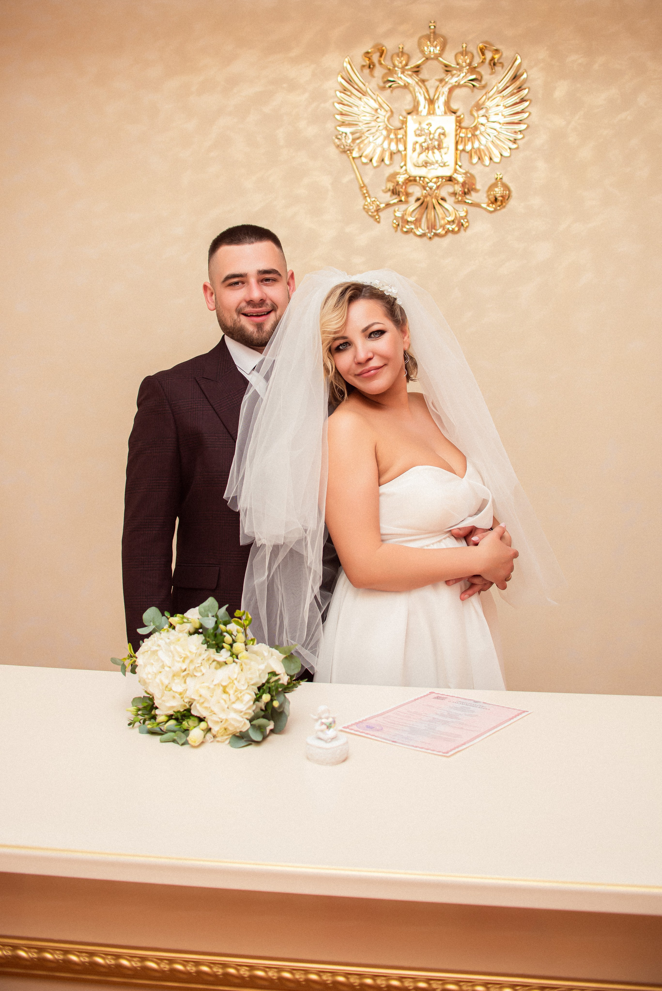 Молодожены в ЗАГСе города Старая Купавна