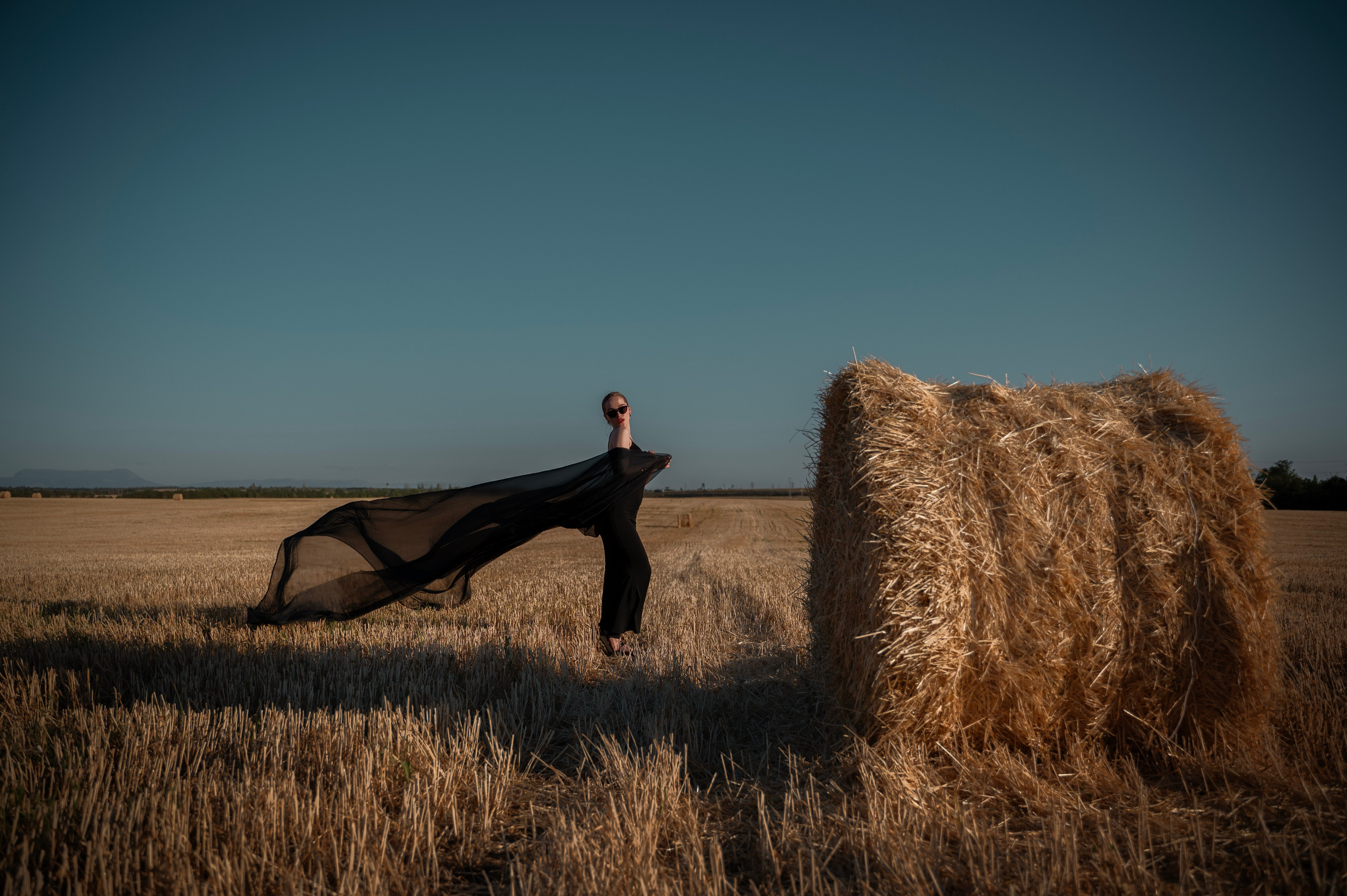 Стога. Настя. Ваш фотограф в Крыму