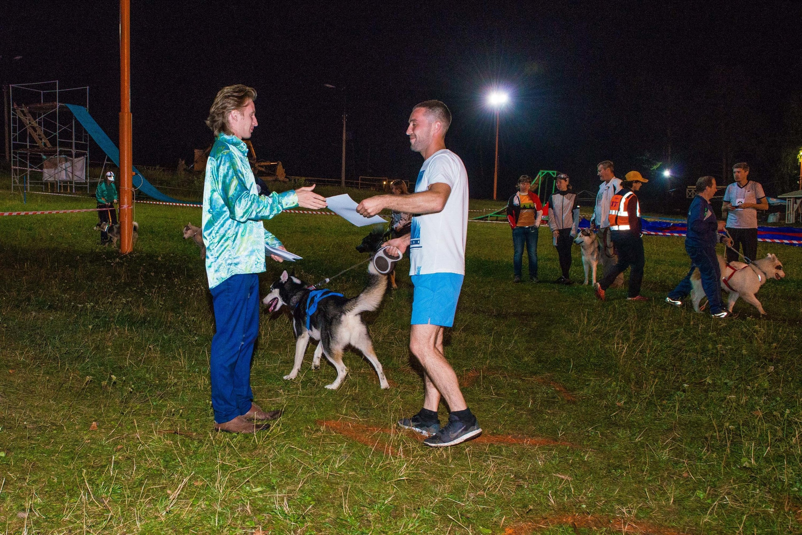 Дог-фестиваль 02.09.2017 Уктус Ночной след. Свадебный фотограф на Урале Виктор Соколов