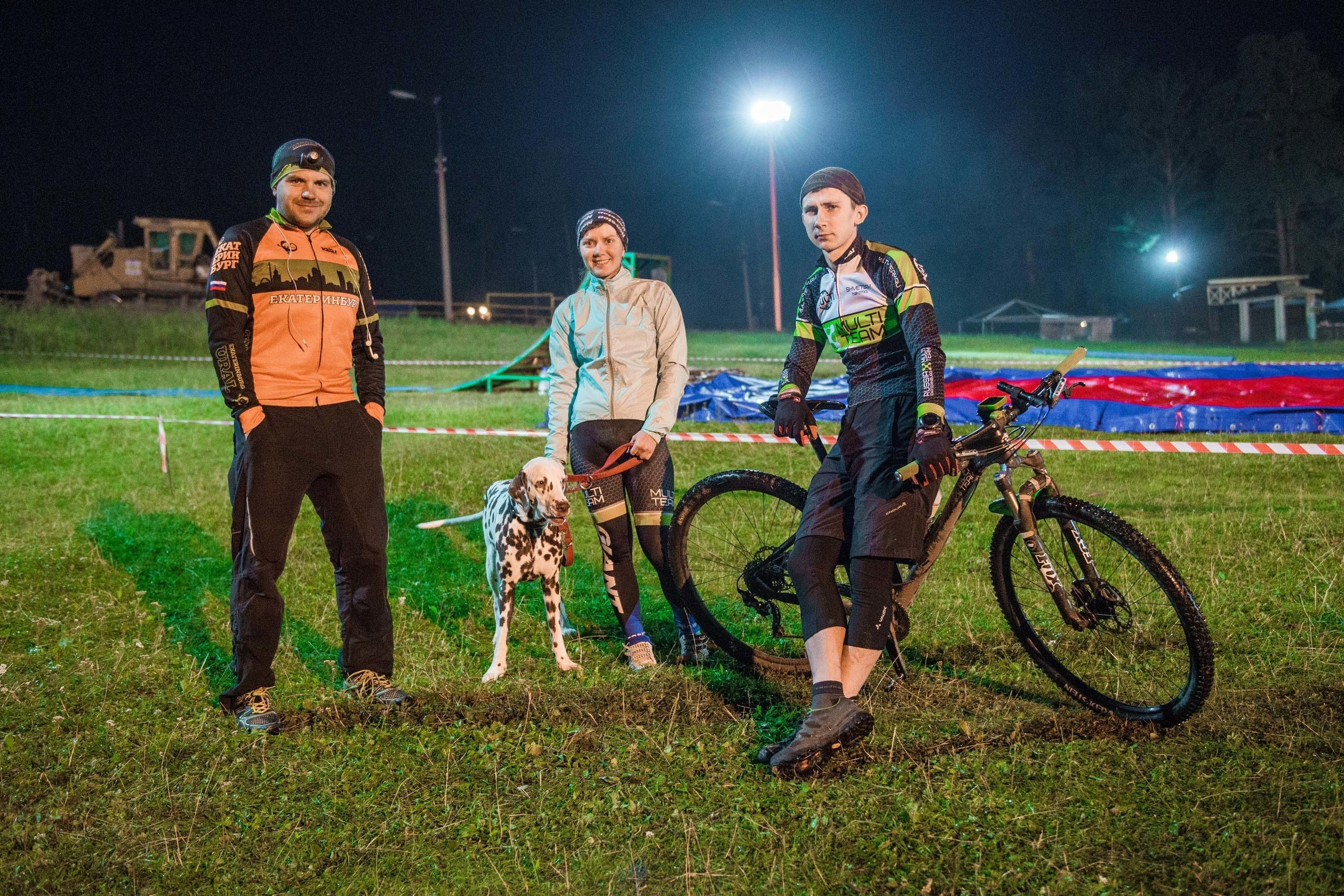 Дог-фестиваль 02.09.2017 Уктус Ночной след. Свадебный фотограф на Урале Виктор Соколов