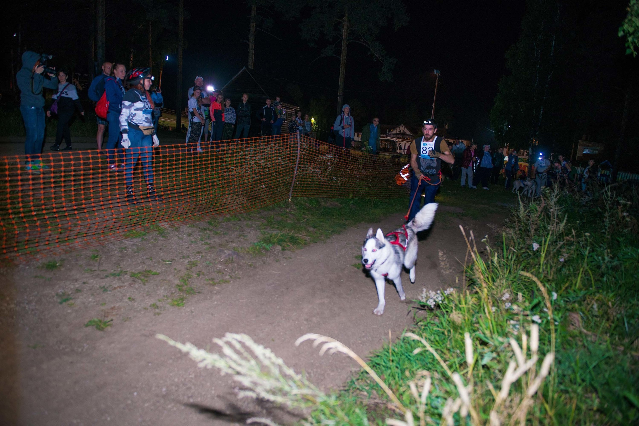 Дог-фестиваль 02.09.2017 Уктус Ночной след. Свадебный фотограф на Урале Виктор Соколов