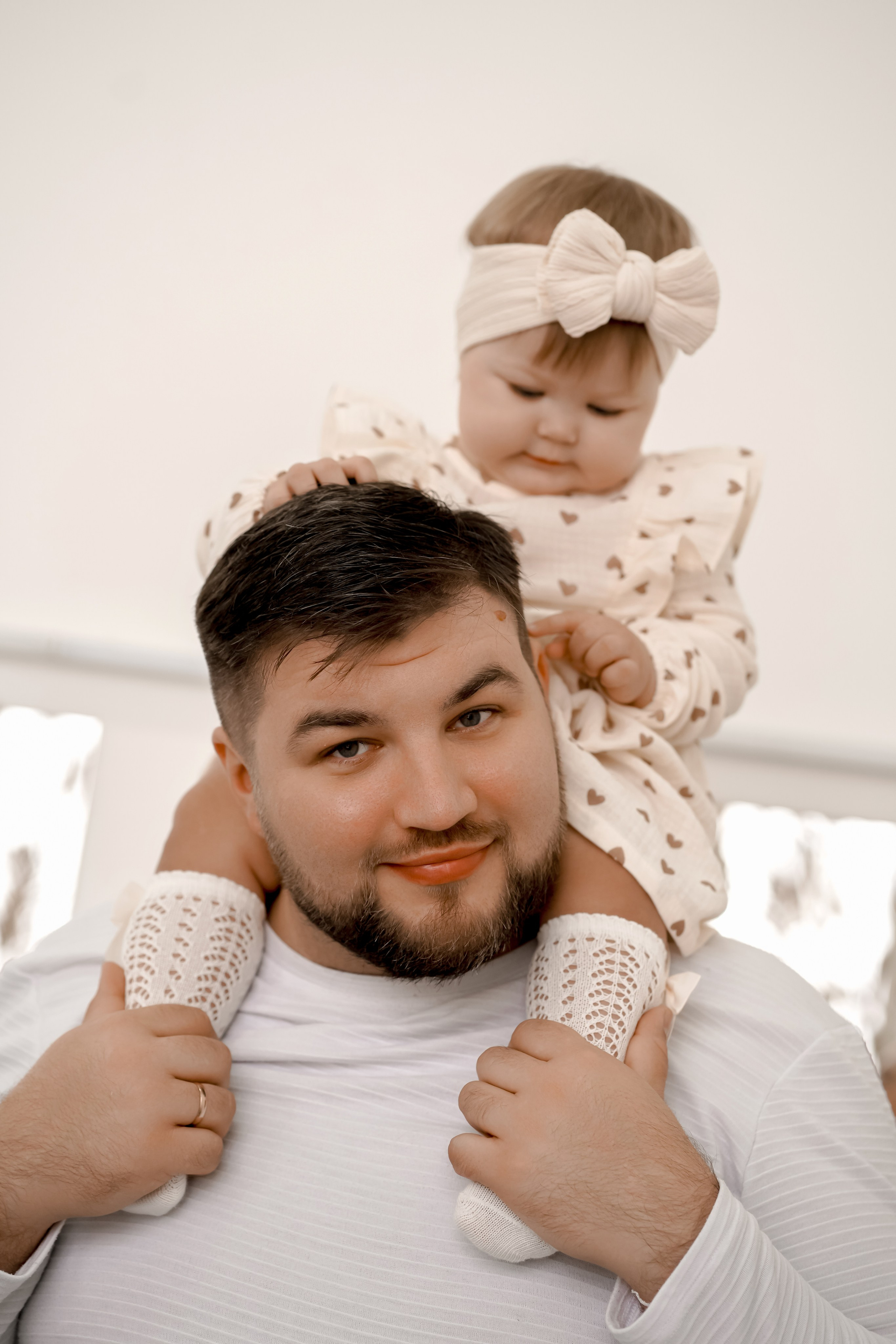 Семейная новогодняя фотосъемка в студии. Фотограф Ким Наталья в Красноярске