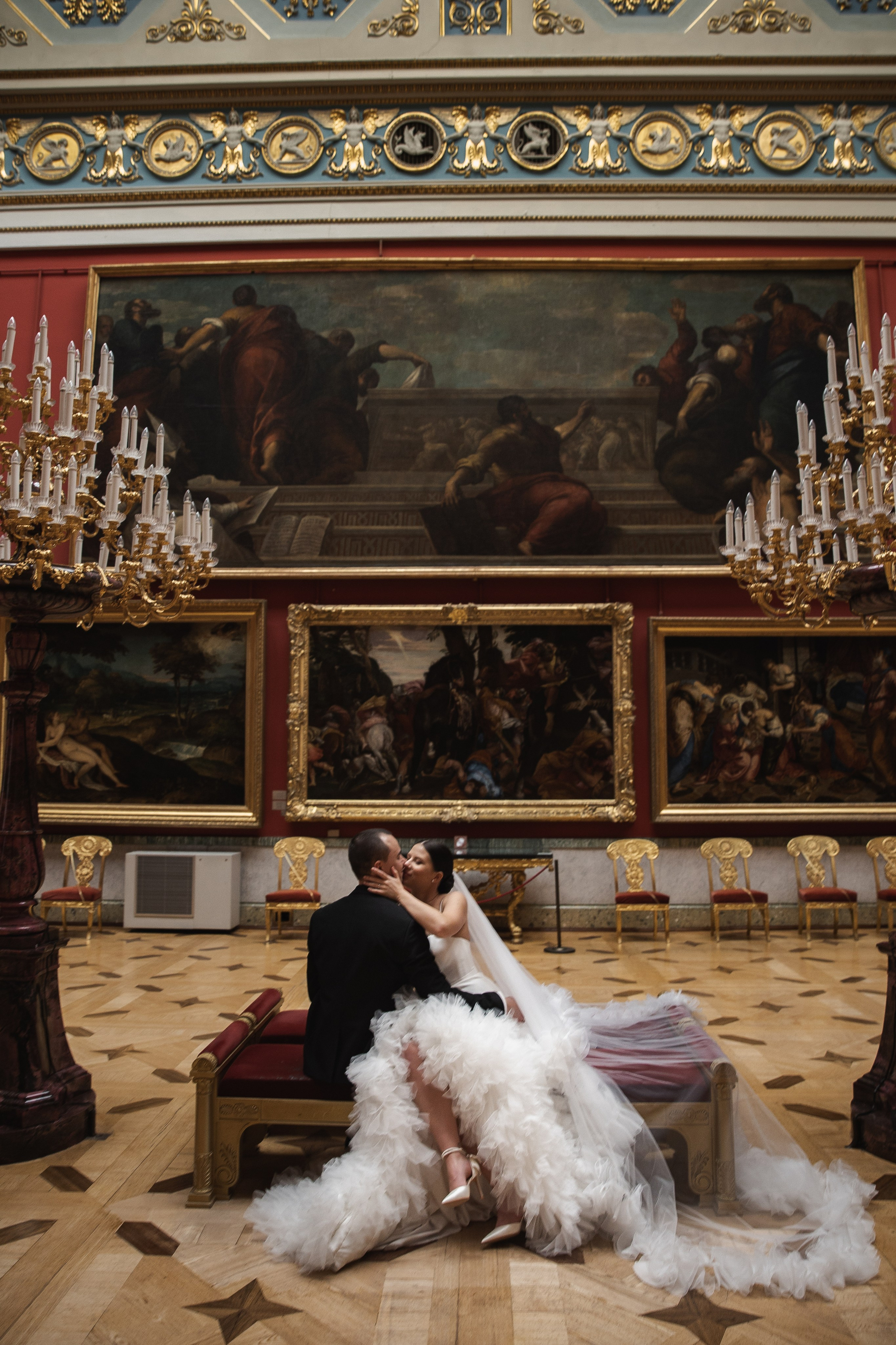 Фотосессия жениха и невесты, свадебный фотограф спб, фотограф спб, фотограф питер, свадьба загородом, свадьба спб , организация свадьбы спб, свадебный фотограф спб , фотосессия в Эрмитаже, свадебная фотосессия в Эрмитаже