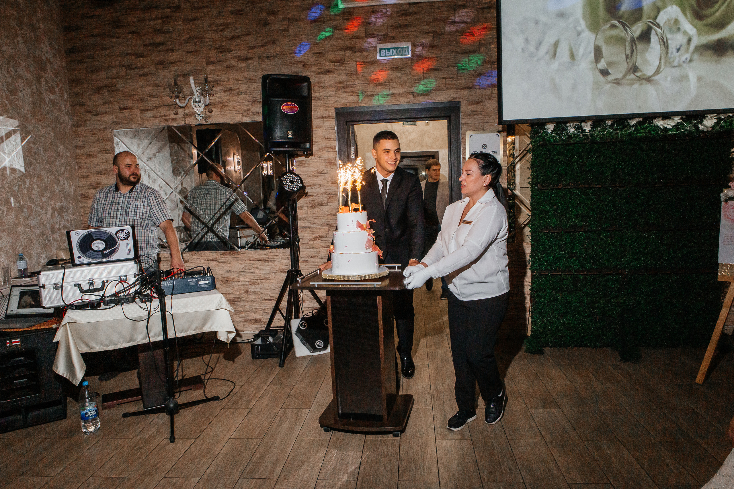 Фотосессия на свадьбу. Дарья Белякова. Свадебный, детский и семейный фотограф в городе Бийск