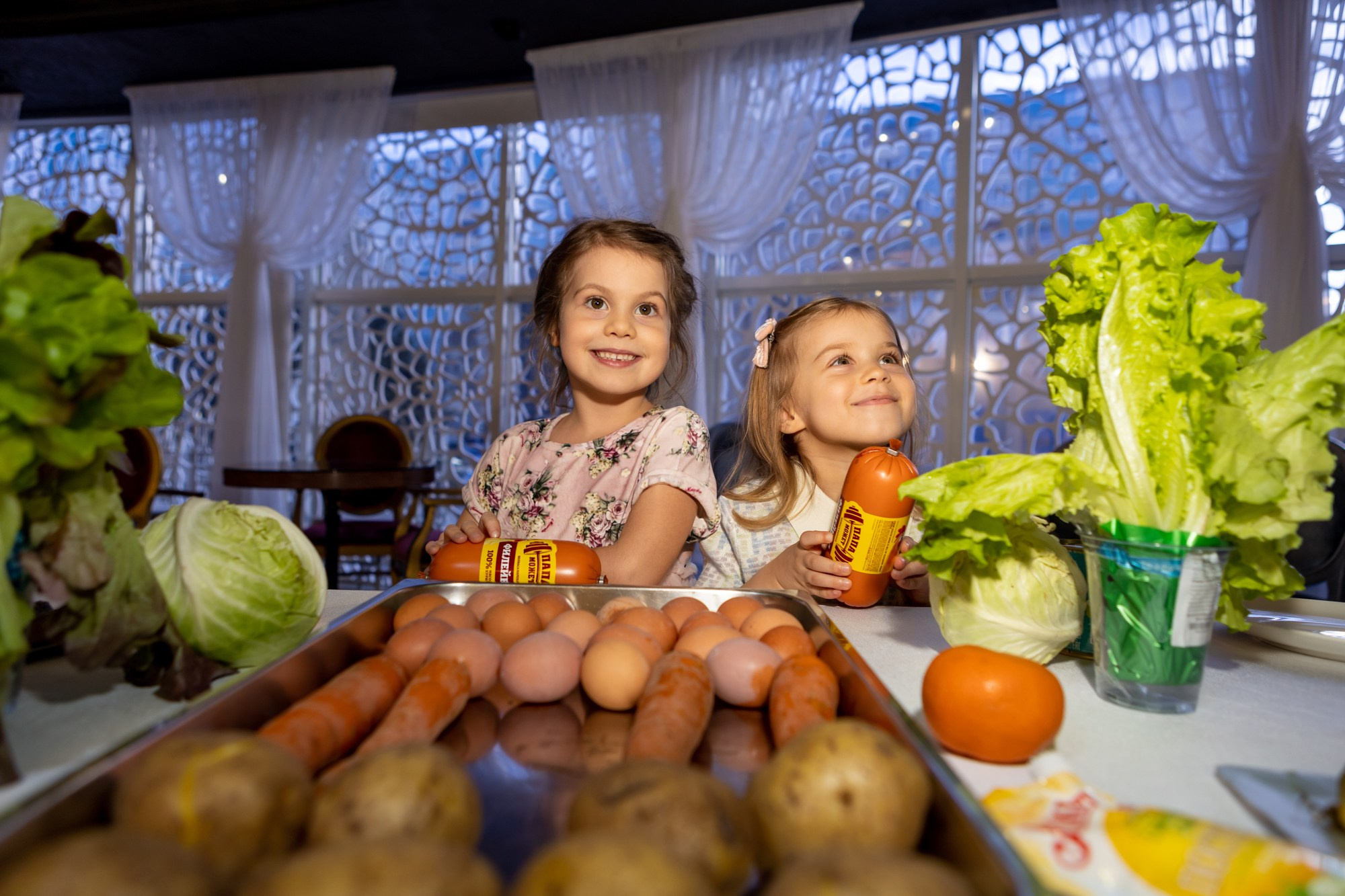 День Рождения Даши в ресторане MonCher. Фотограф в Оренбурге. Профессиональный фотограф