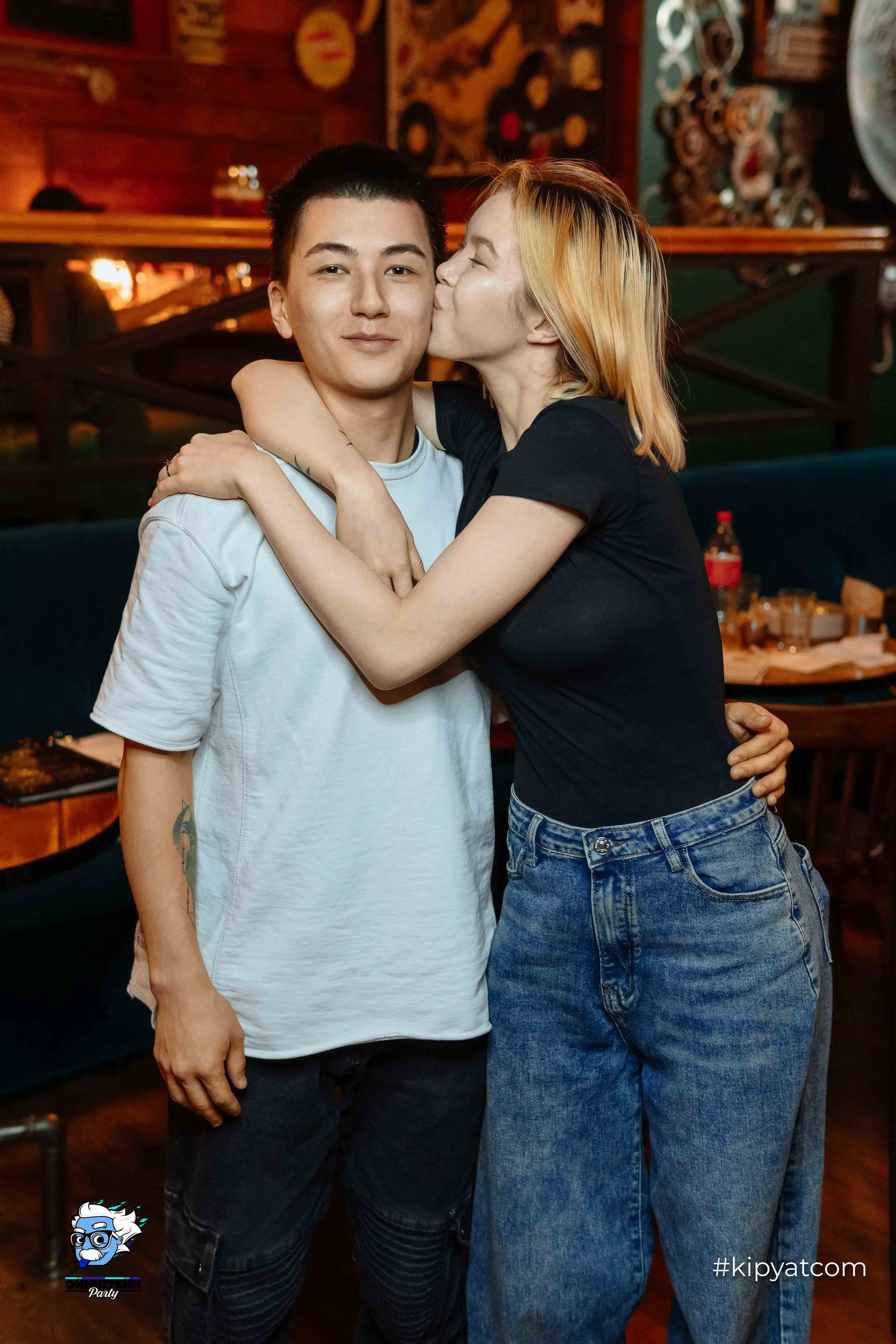 Эйнштейн Party