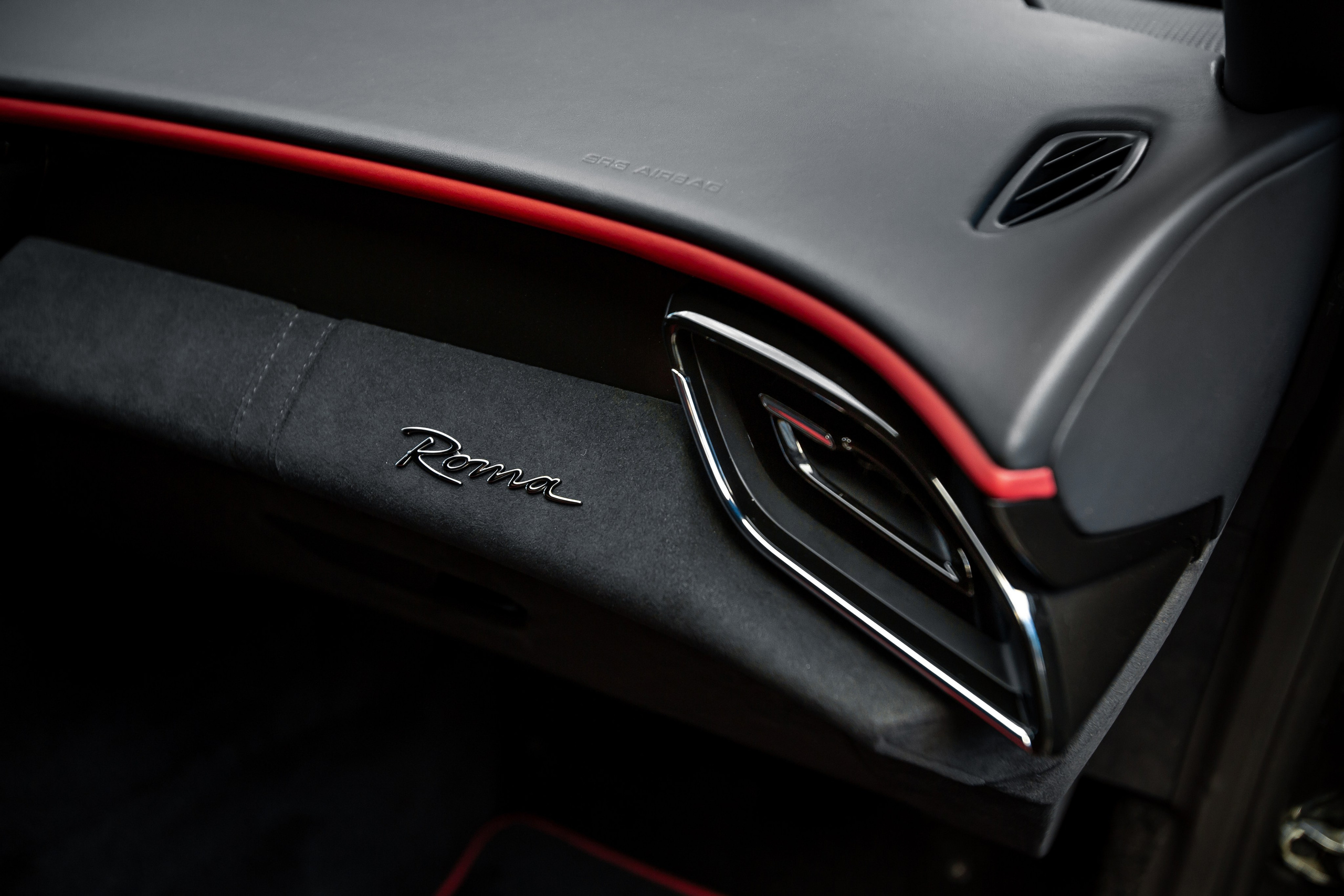 Ferrari Roma. Автомобильный фотограф в Москве Андрей Емельянов