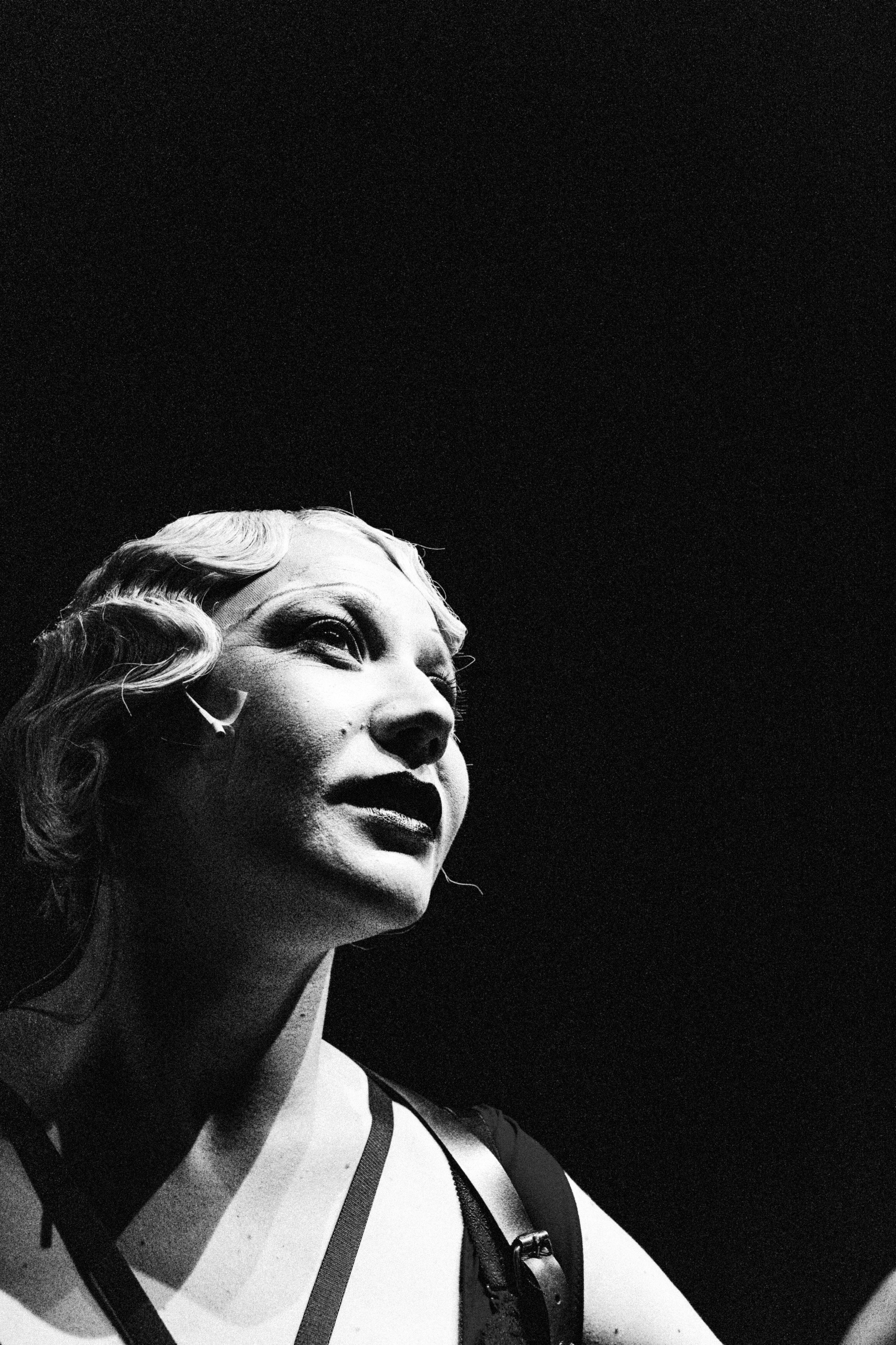 Theatre backstages. Portrait and backstage photographer Nina Crane