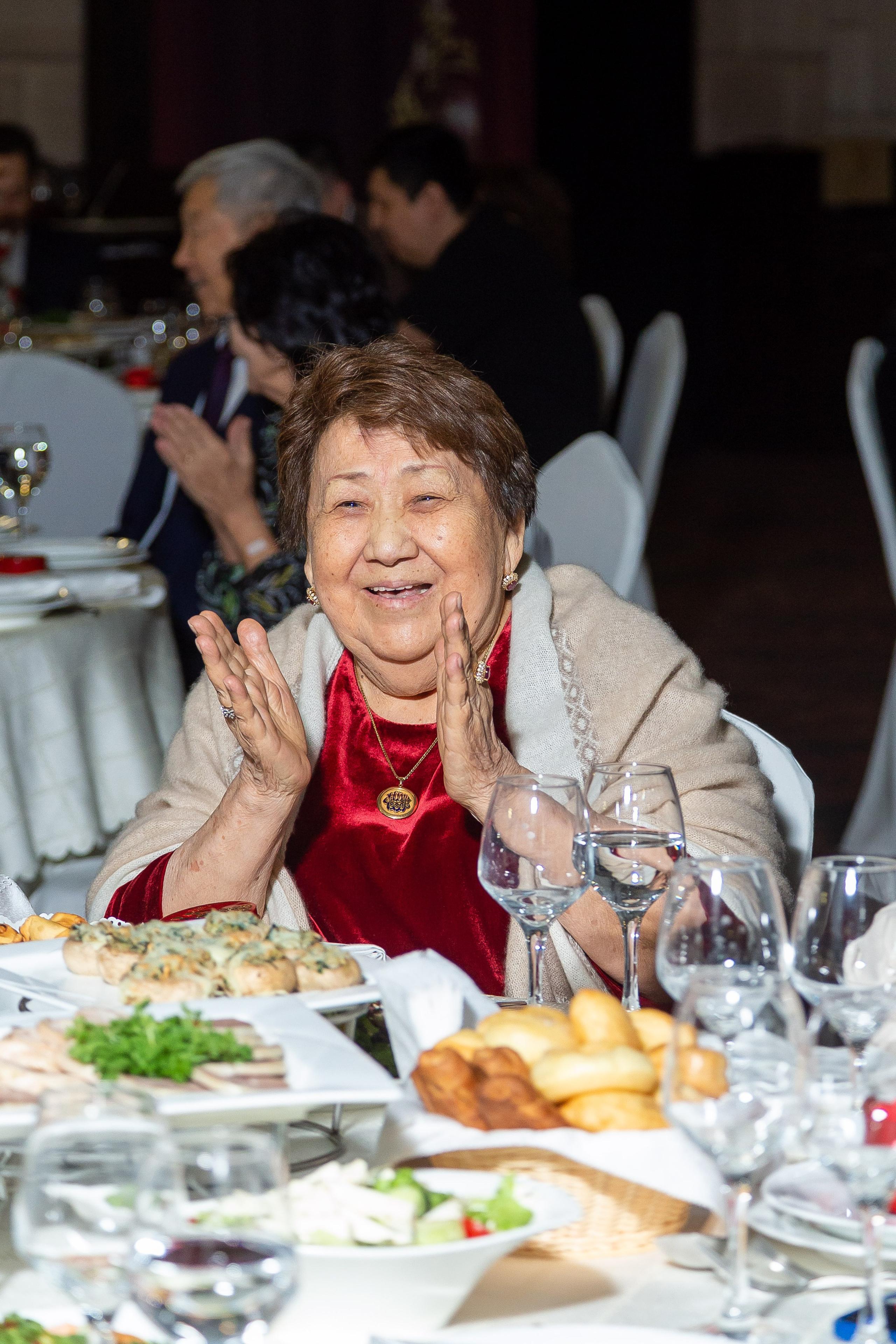 Айша Юбилей 80 лет. Свадебный фотограф в Алматы Айгерим Верба