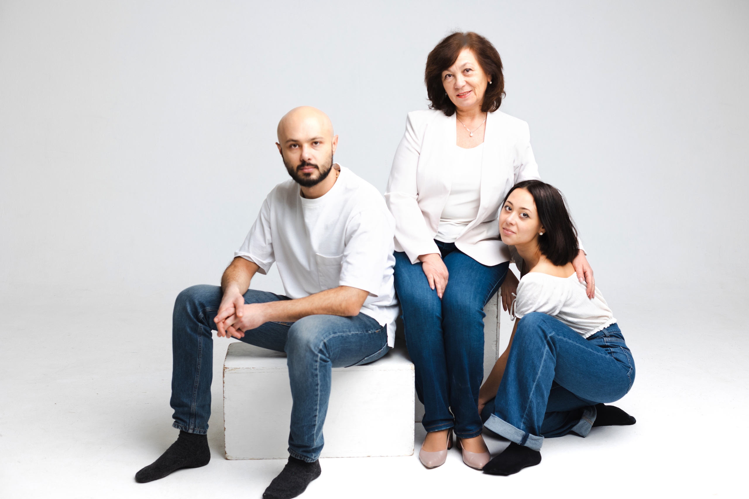 Ася и ее семья. Креатор Ольга Яш