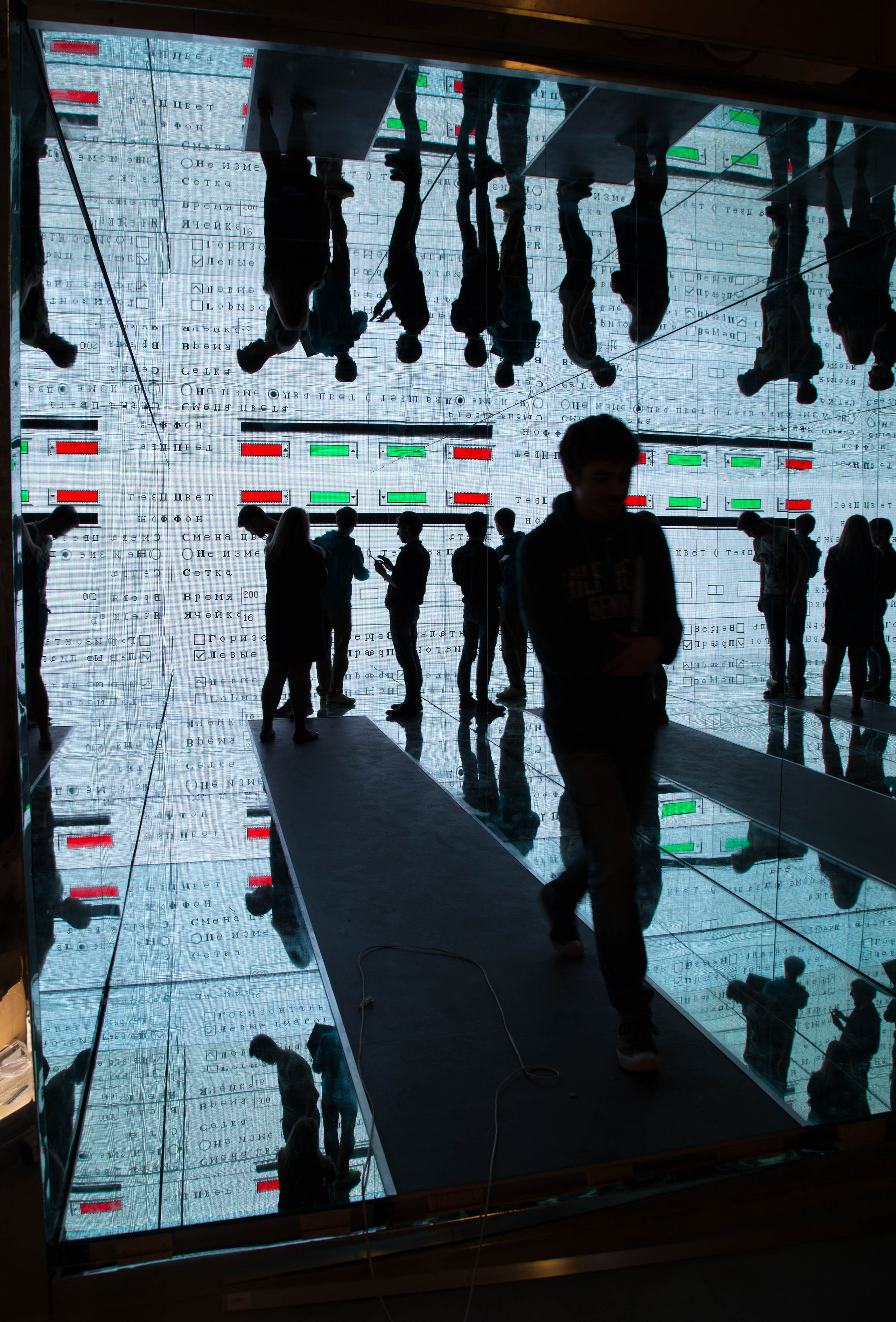 С монтажа выставки. Креатор Ольга Яш