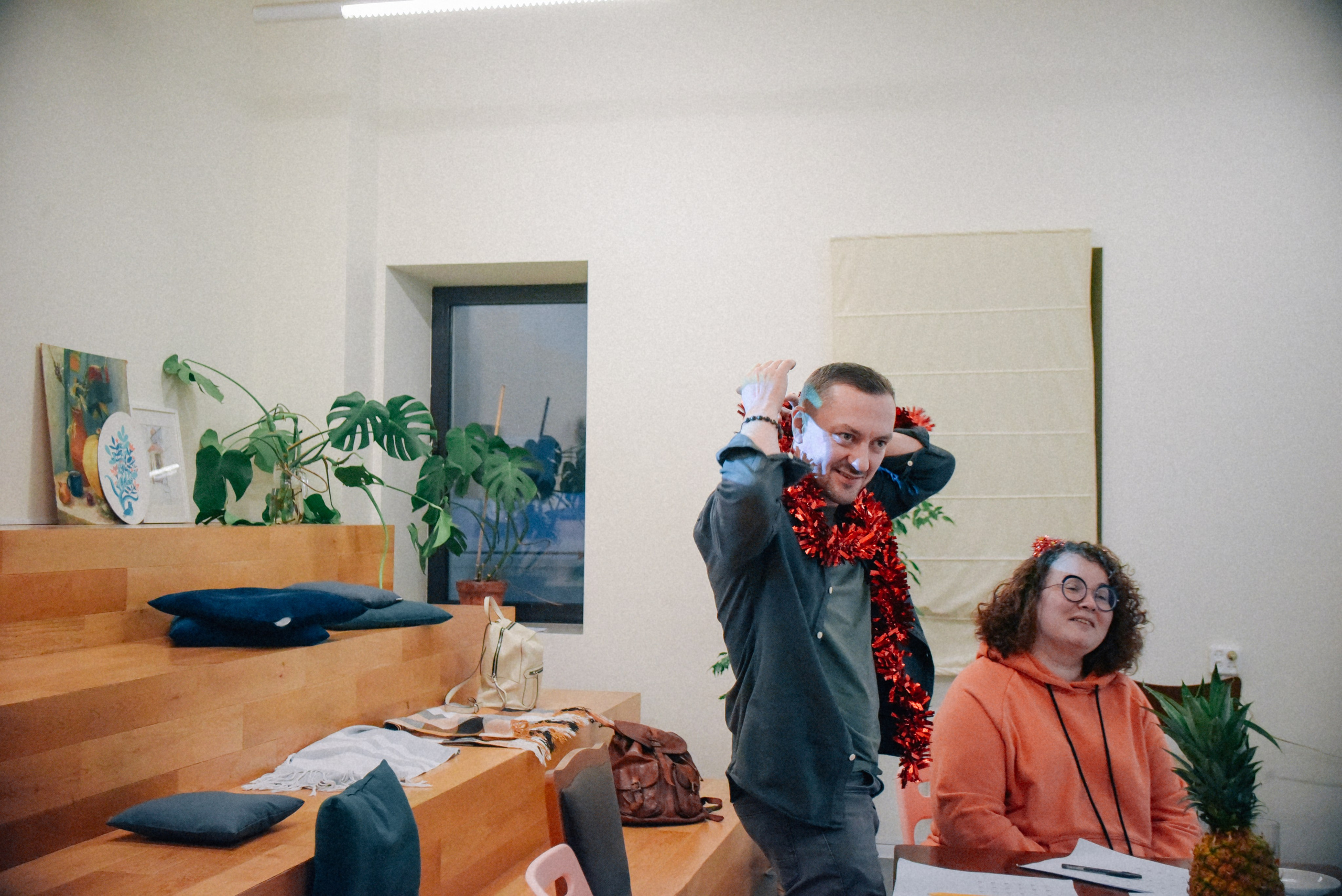 ЧТО ТЫ МЕЛЕШь Вечер вьетнамского караоке. Фотограф Лола Волна, город Москва