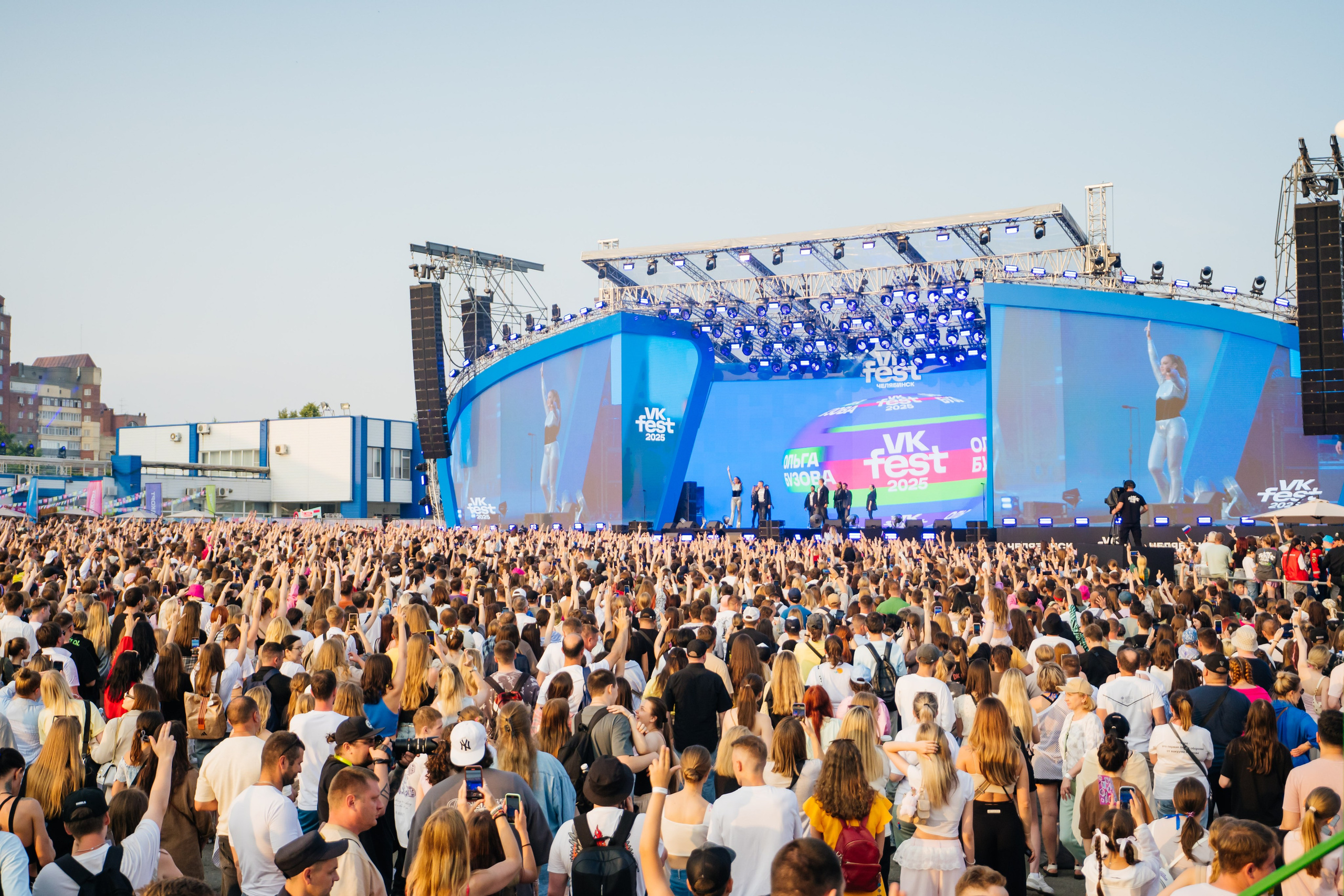 Пятерочка на VK фесте. Видеограф и Фотограф в Челябинске Ксения и Владимир Рюмины