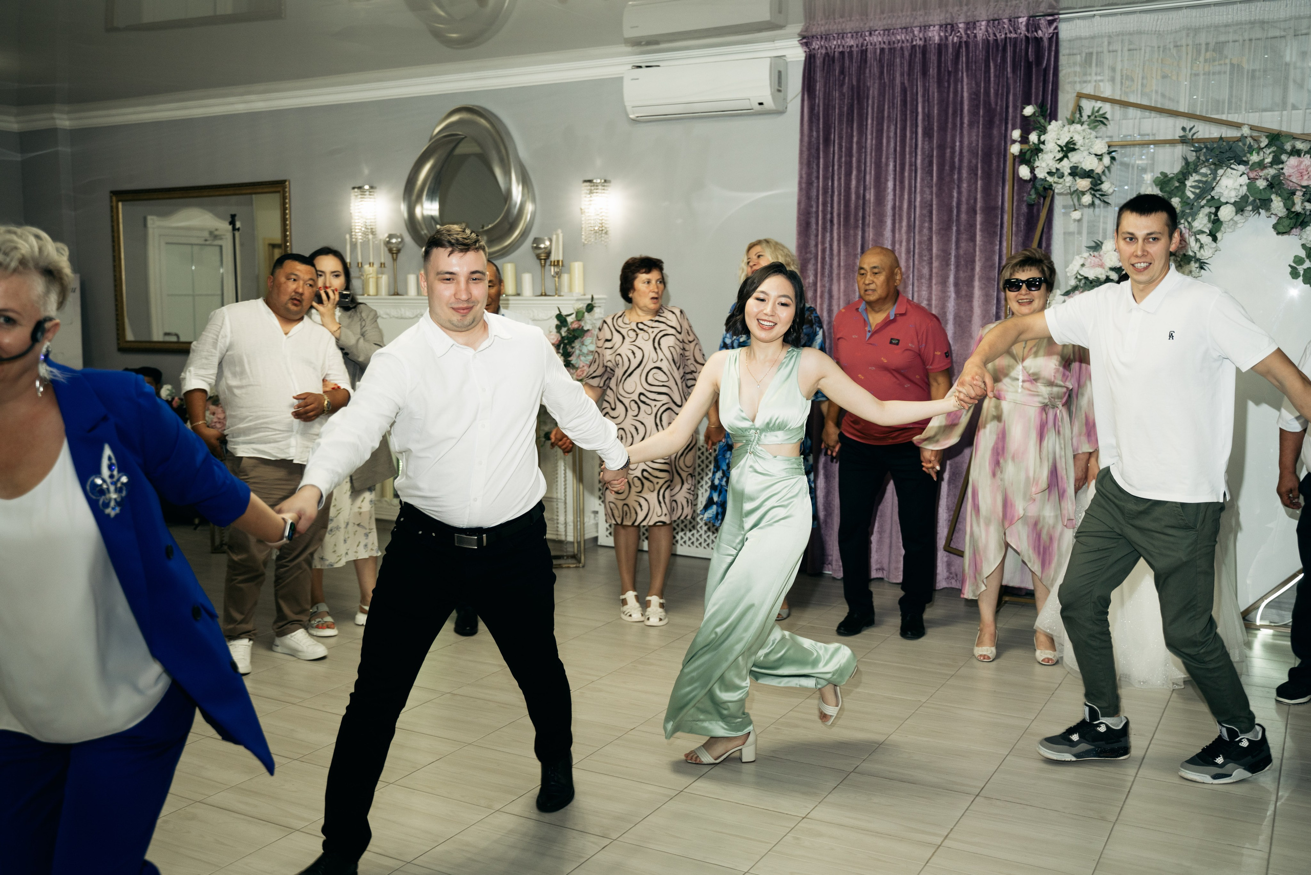 Ильнур и Динара. Свадебный день. Отбор. Кафе Ля делис. Семейный и свадебный фотограф Молодзяновская Елена