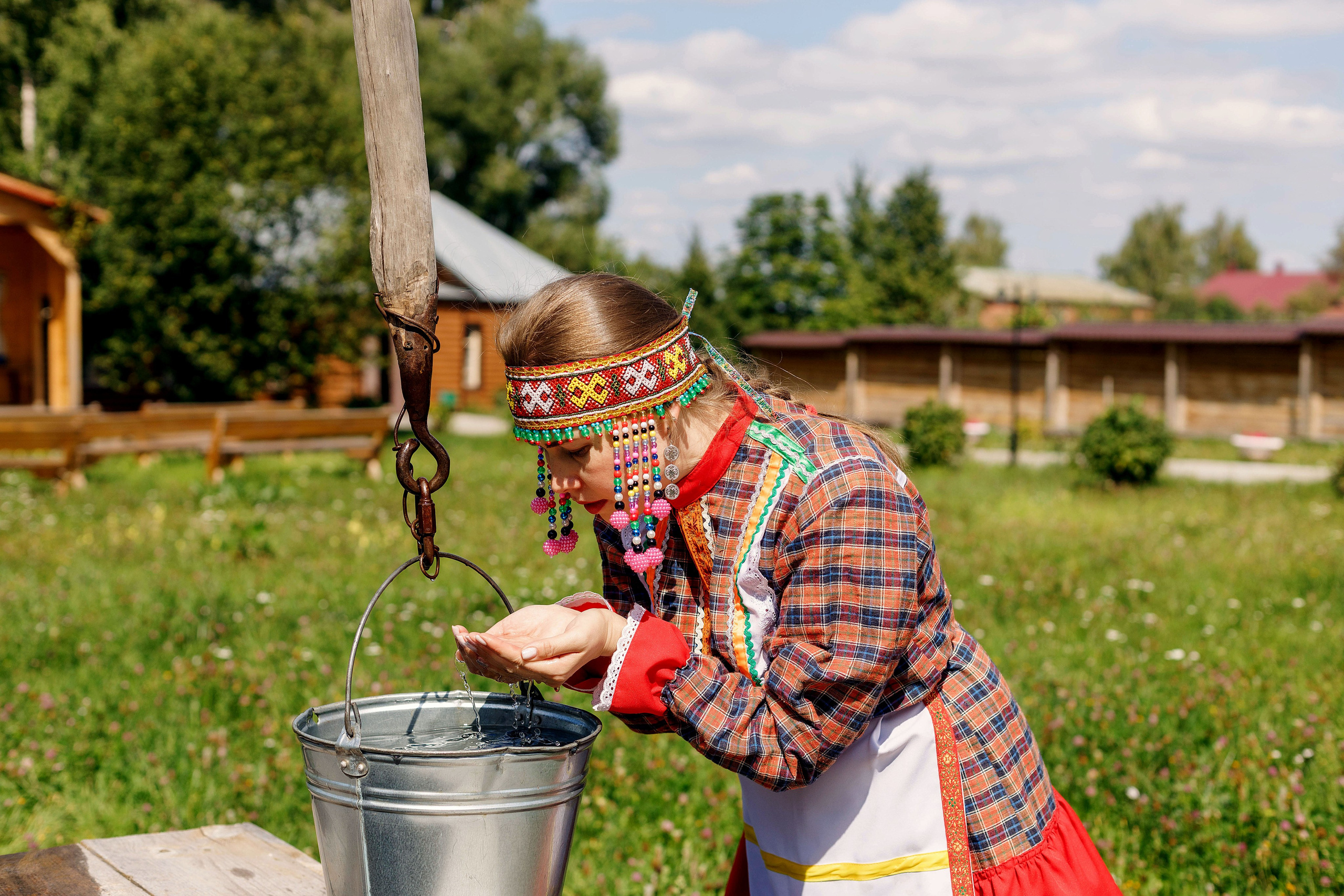 Фотосессия с Екатериной Анисимовой в Ибресинском этнографическом музее. Портретный и репортажный фотограф в Чебоксарах Андриян Чаркин