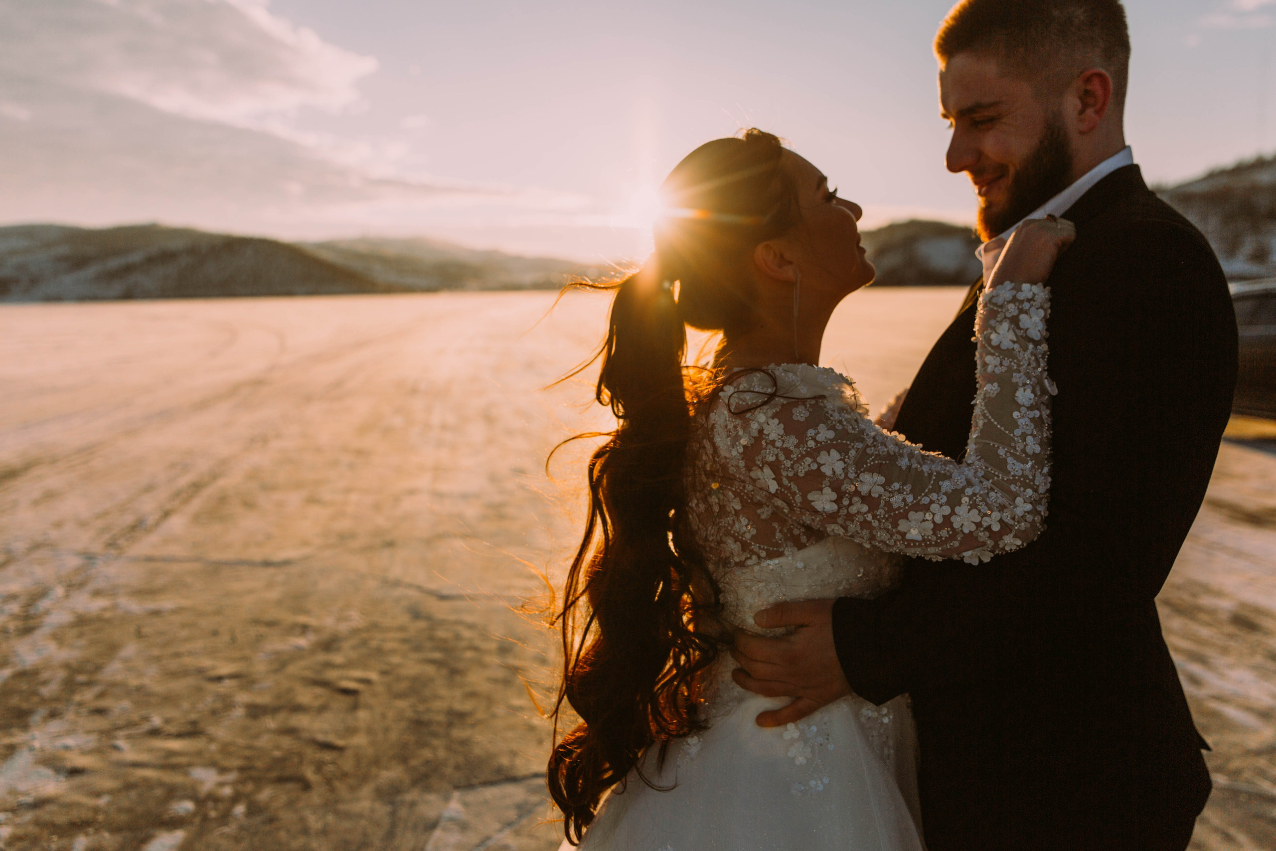 Свадебная зимняя съемка на Байкале. Главная