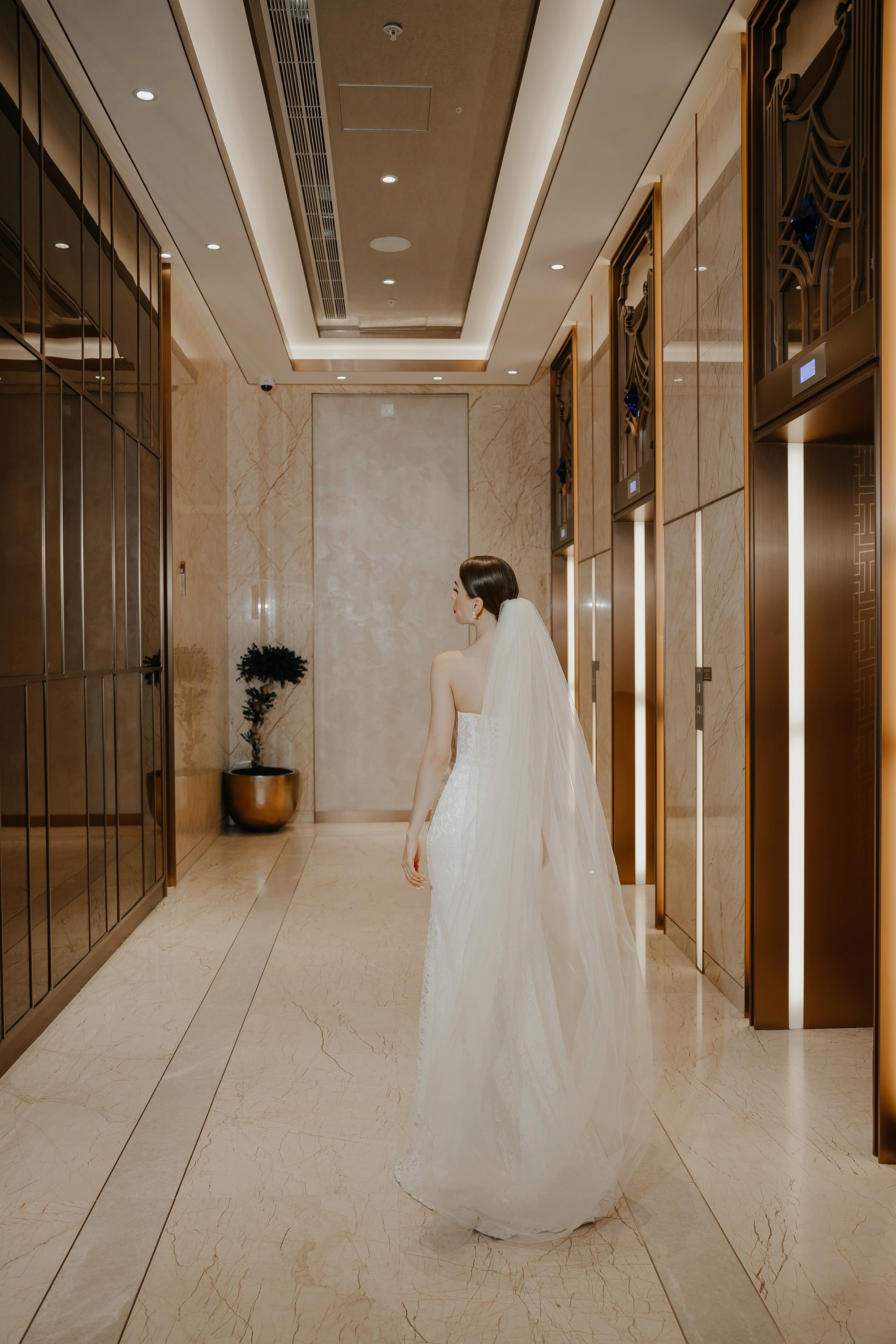 Свадебная фотосессия в Soluxe hotel Moscow. Свадебный и семейный фотограф в Москве Светлана Зоткина