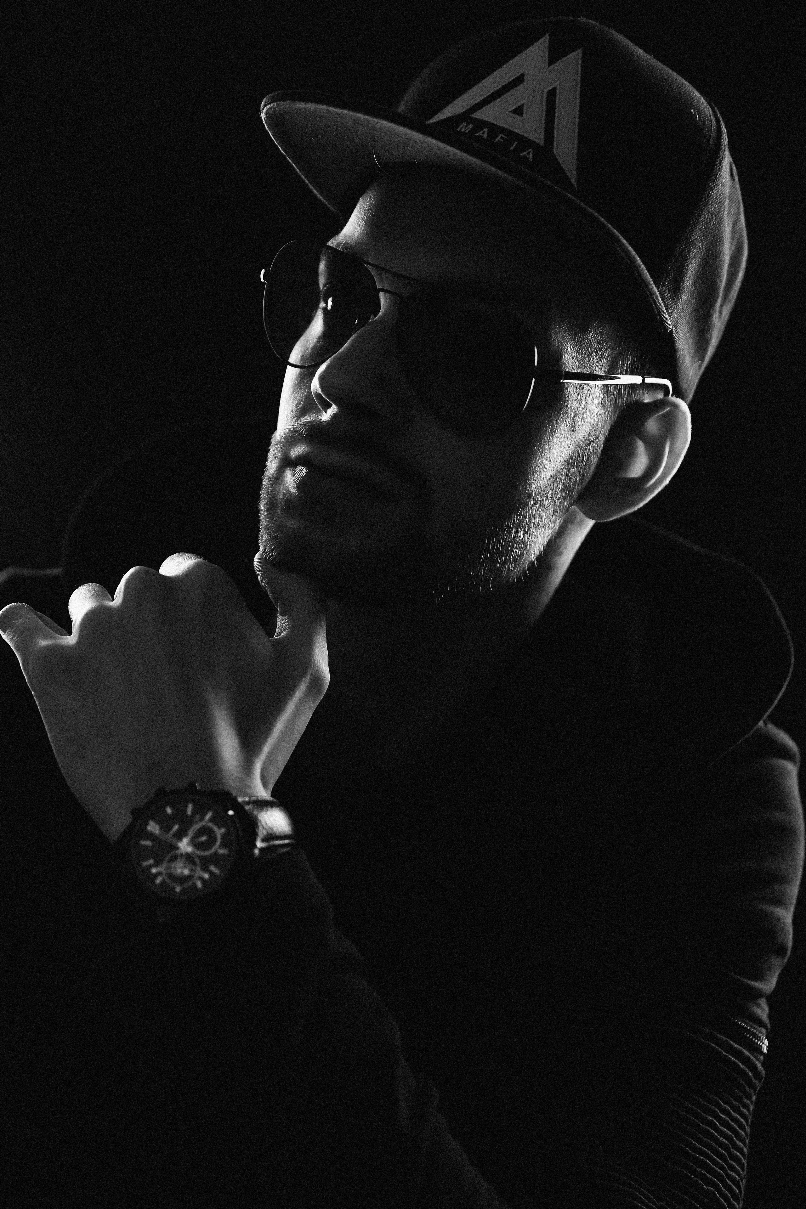 Слава. Бизнеспортрет. Любовь Чуляева — свадебный фотограф в Москве и Европе