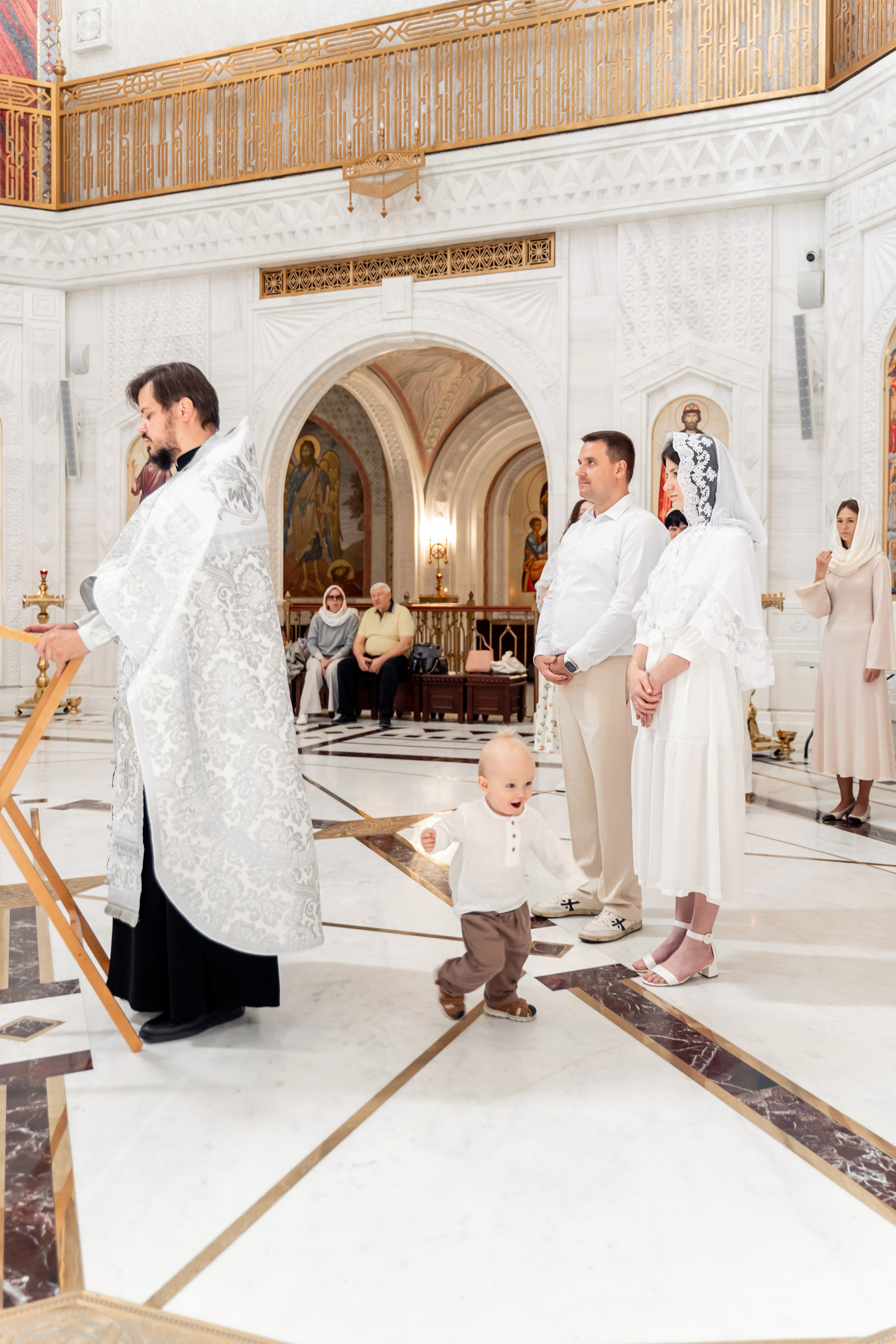 Фотограф на крещение Москва. Храм Владимира Равноапостольного Спартак. Фотограф \ Видеограф на Крещение, Венчание Москва| Семейные съемки
