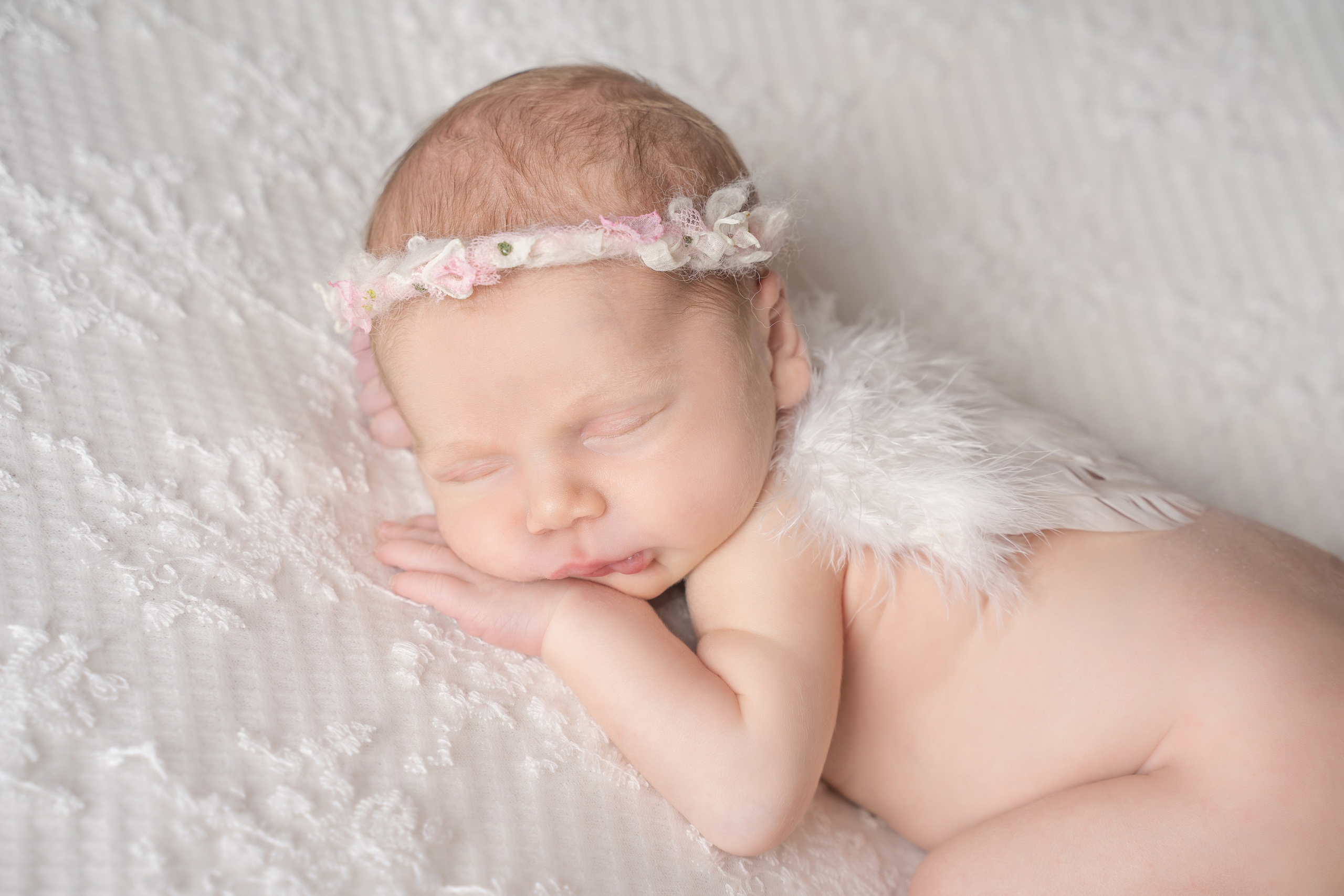 Фотосессия новорожденного в Москве — трогательные моменты первых дней