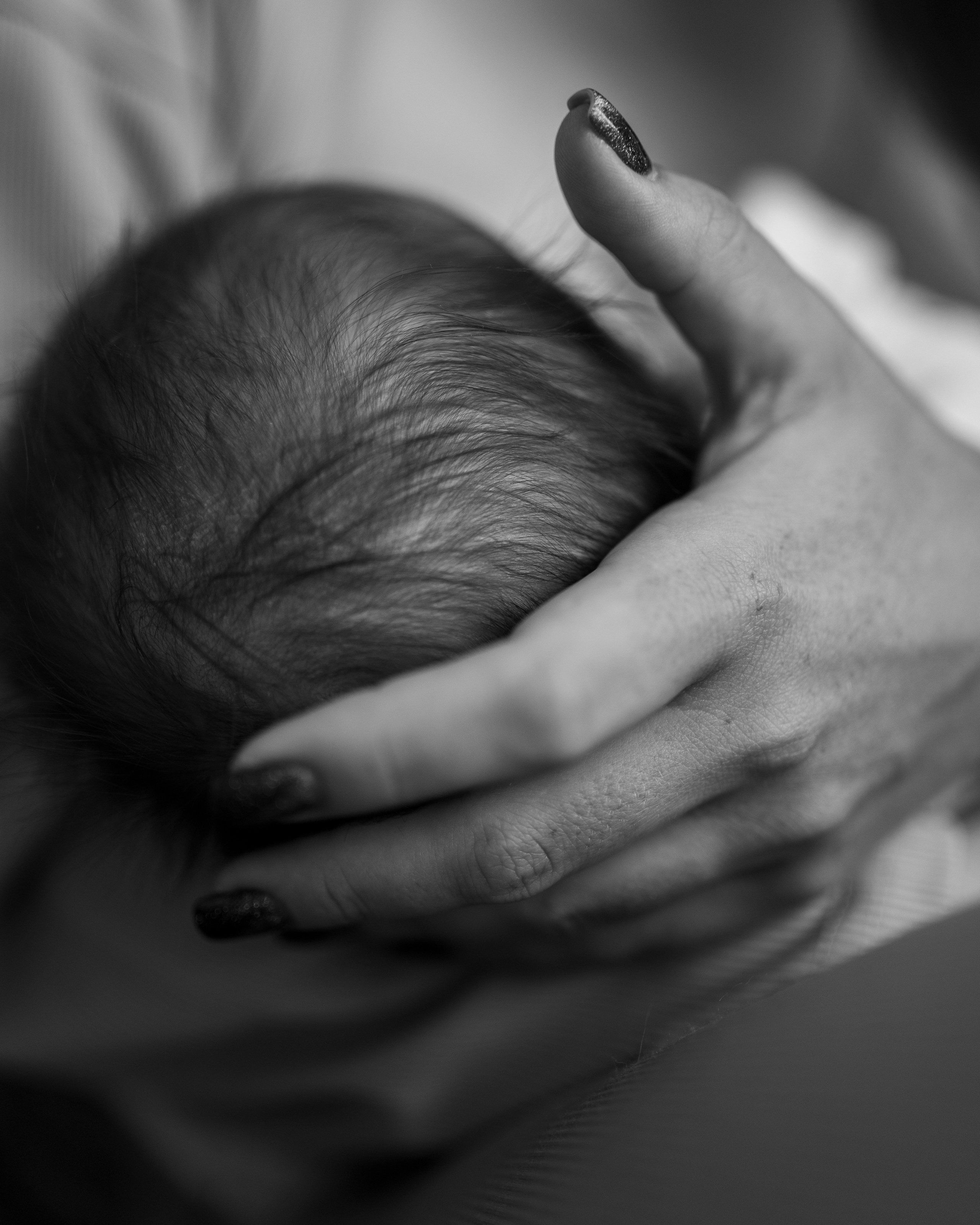 | ПЕРВЫЕ МГНОВЕНИЯ |