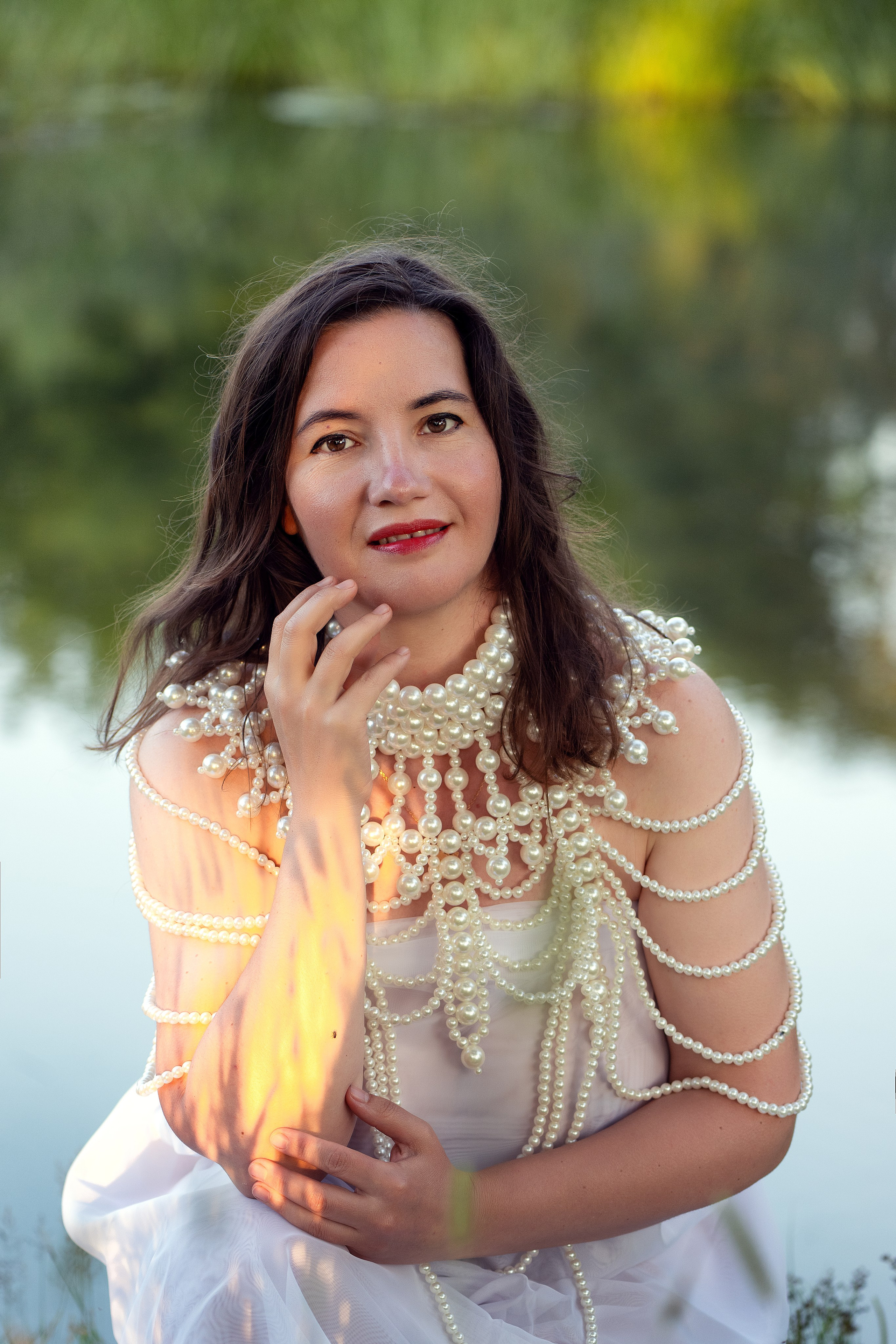 Платье, бусы и вода...... Главная