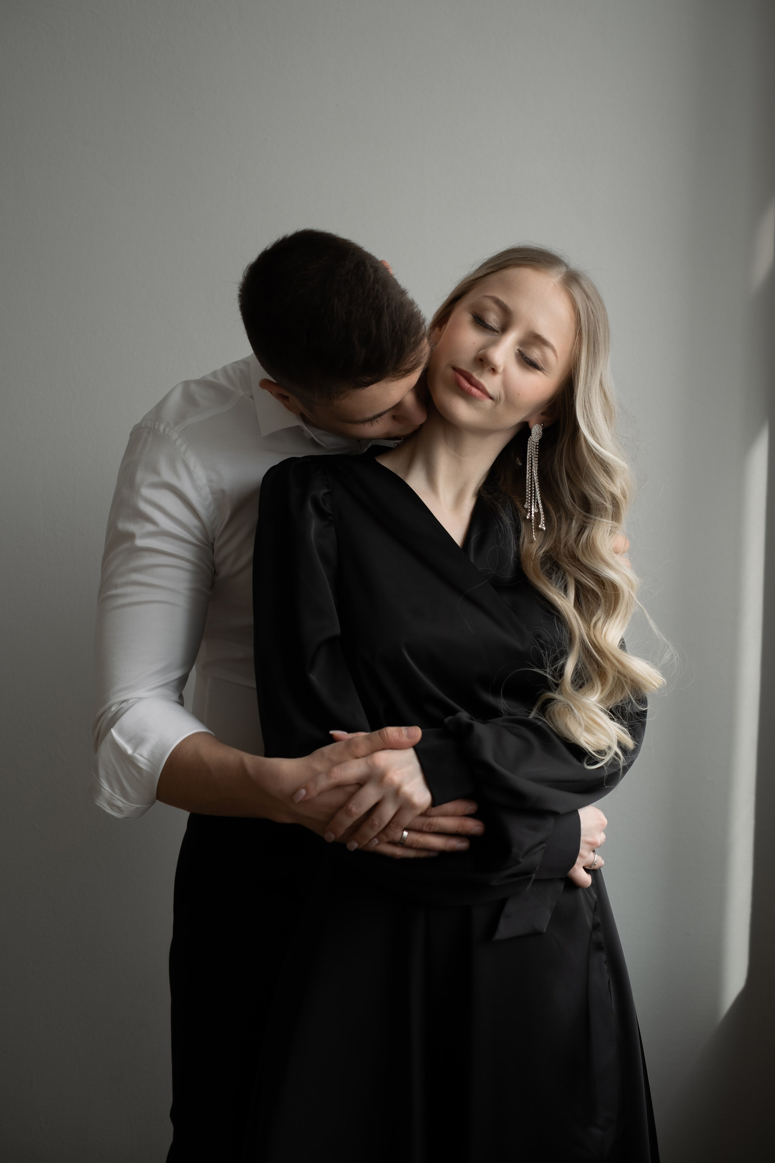 Алина и Денис. Фотограф в Москве. Женский и мужской портрет, лавстори (love story)