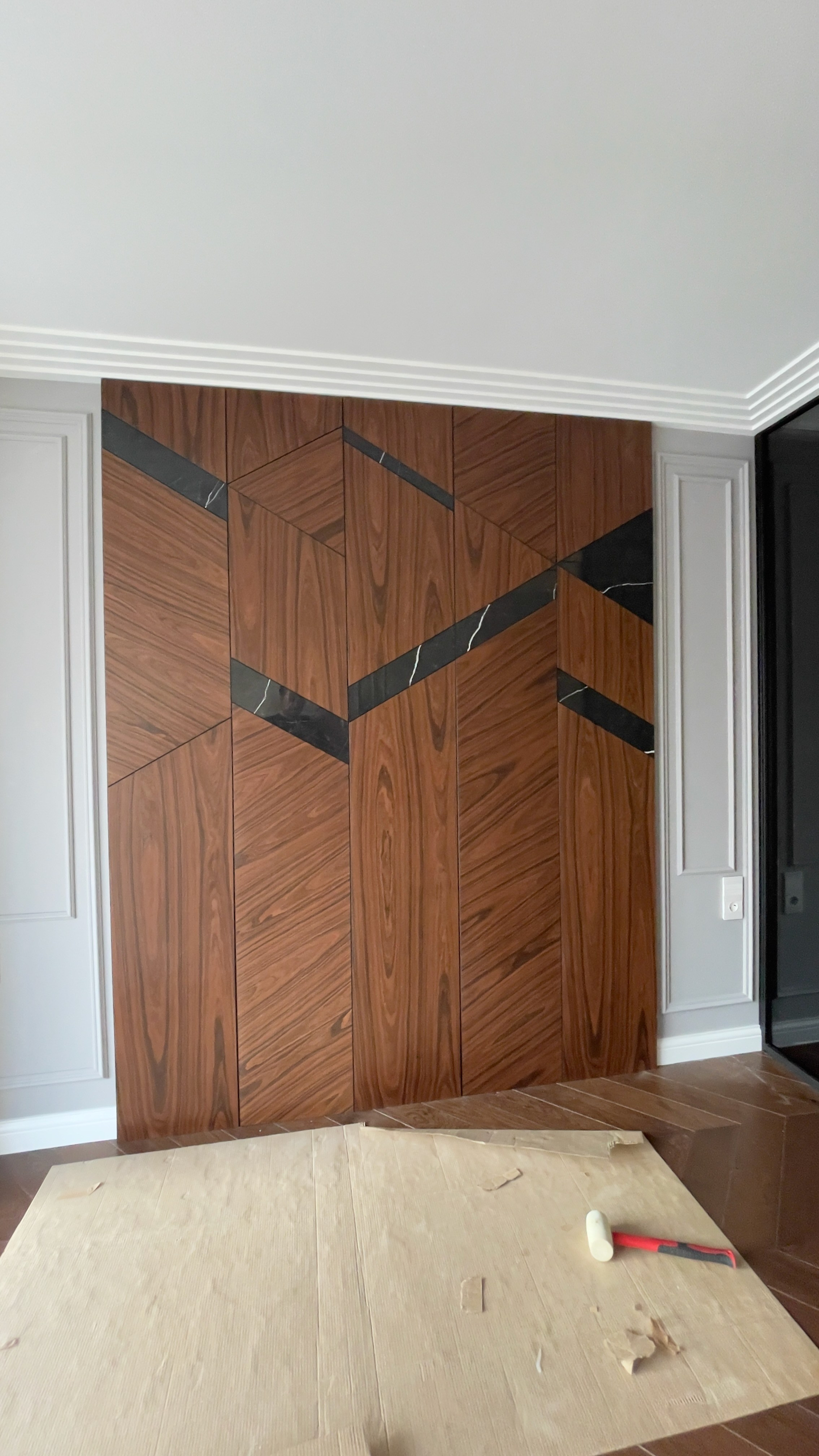 Изготавливаю эксклюзивные стендовые панели из шпона