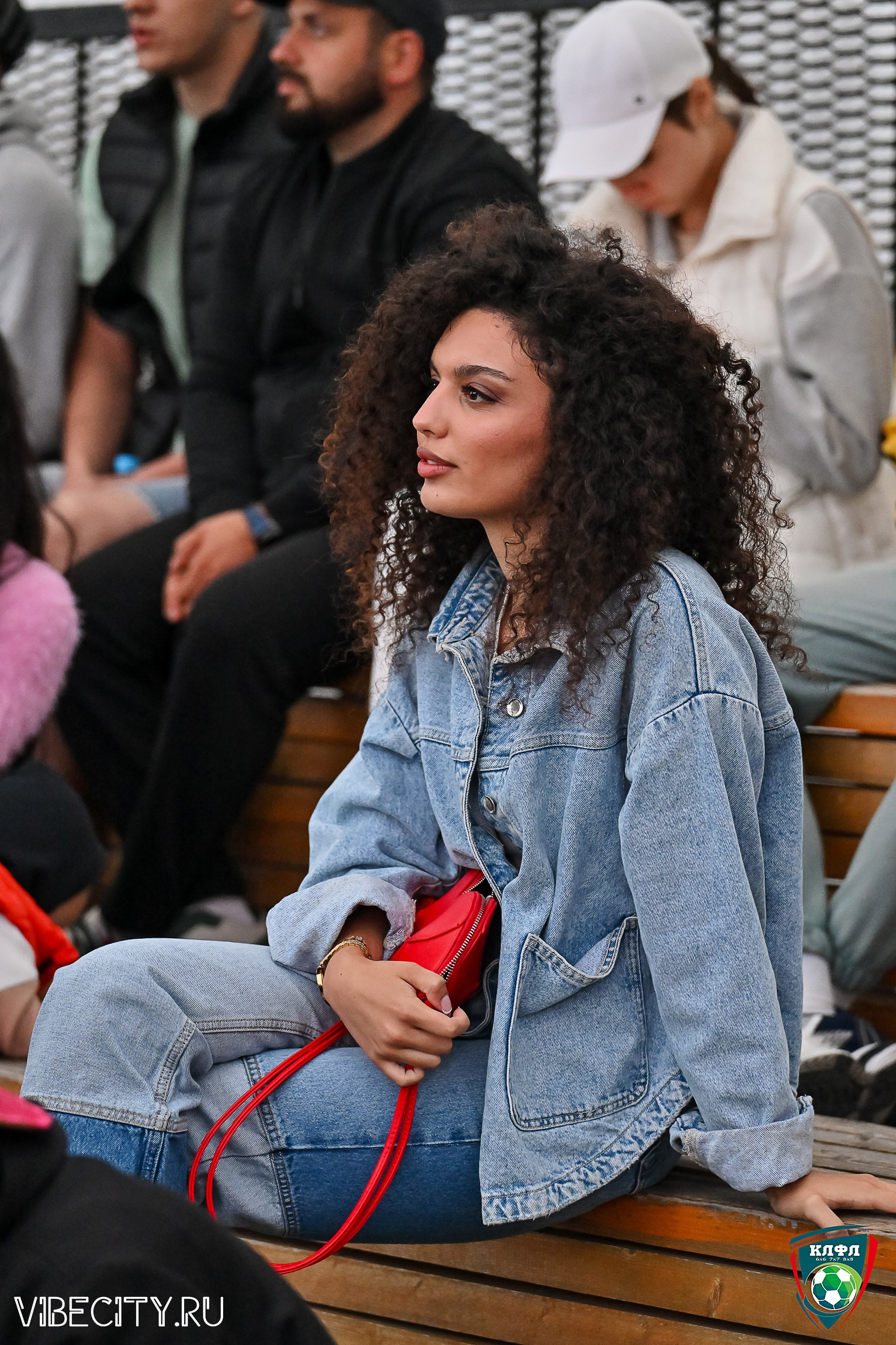 ФИНАЛЬНЫЕ МАТЧИ ПЛЕЙ-ОФФ XXl ЛЕТНЕГО КУБКА КАЛИНИНГРАДСКОЙ ЛФЛ. VIBECITY.RU Вайб Сити Ру Фоторепортажи Фотоотчеты Калининград