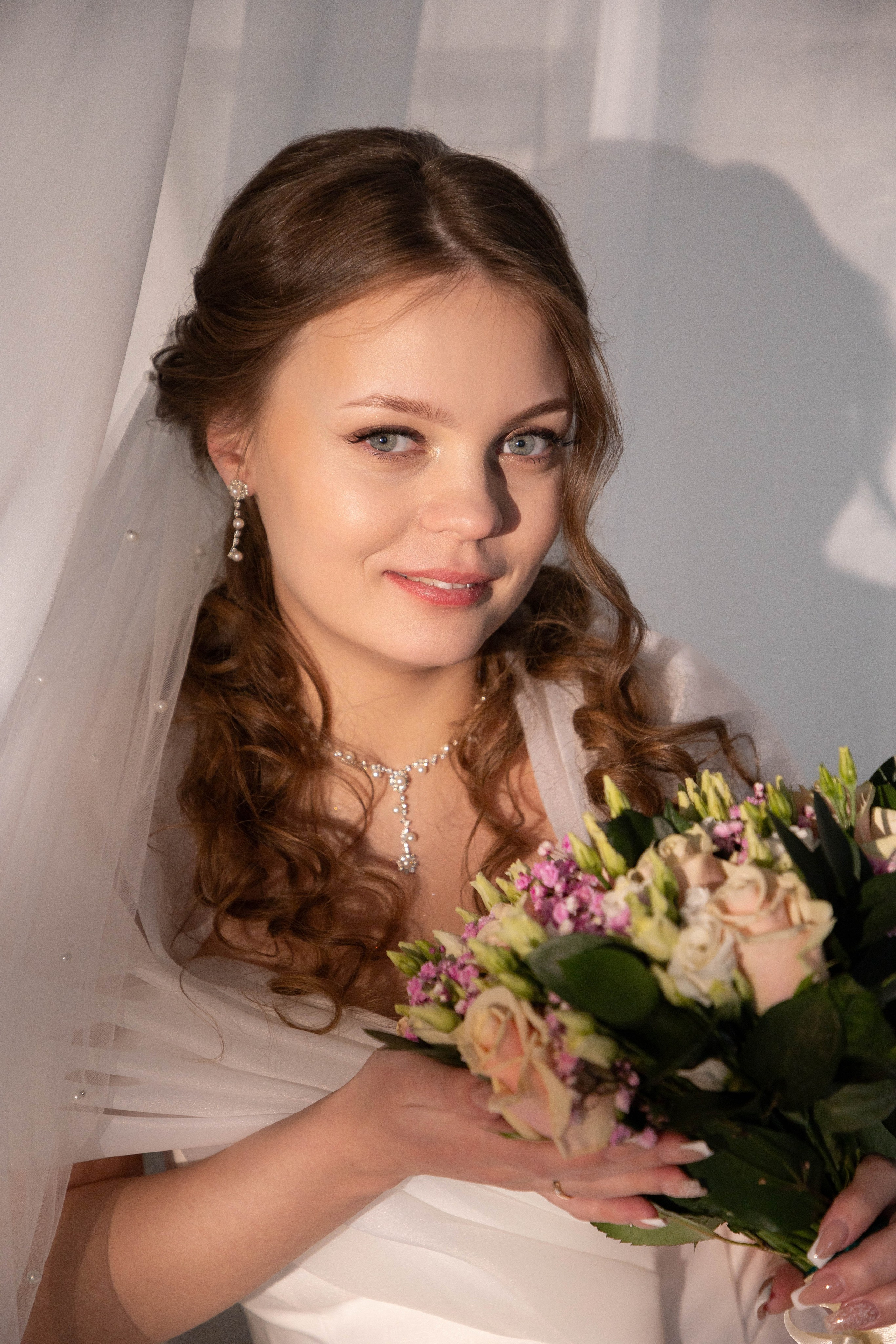 Свадебная фотосессия в студии. Фотограф Анастасия Тихонова