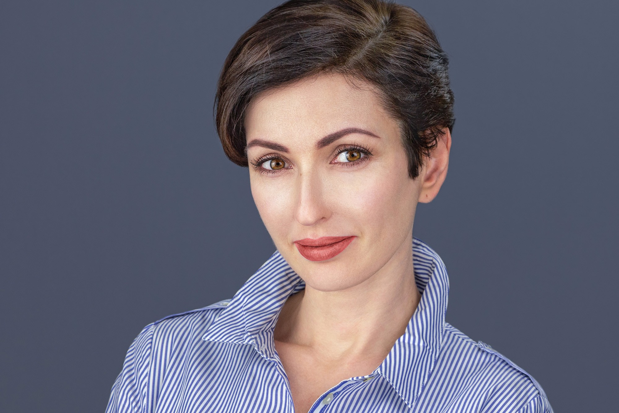 Ассоциированный фотограф. Бизнес-портрет | Хедшот-фотограф | Студия делового портрета в Москве