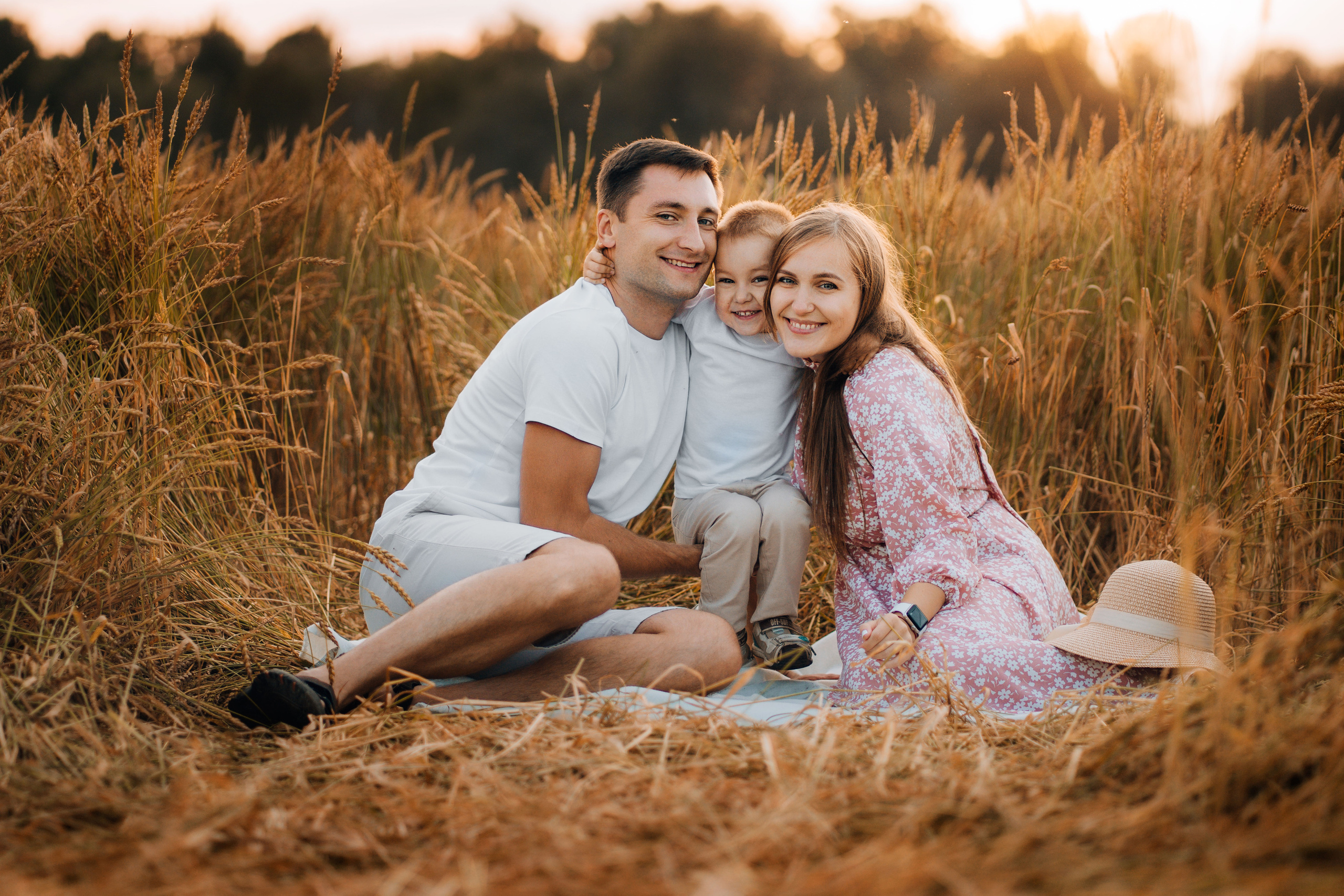 Артем, Лена и Антон в пшеничных полях. Анастасия Подольская: фотограф из Иркутска