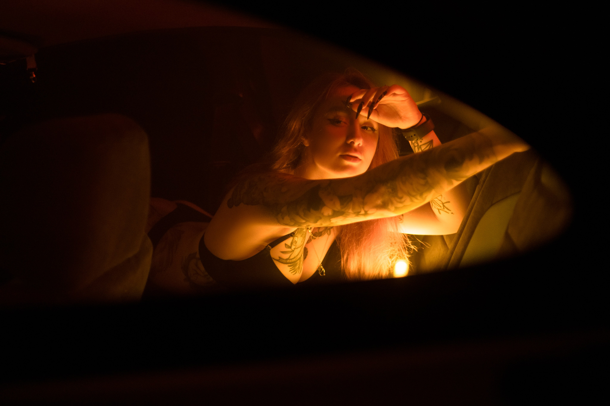 Вика и машина. Фотограф Коробова Екатерина