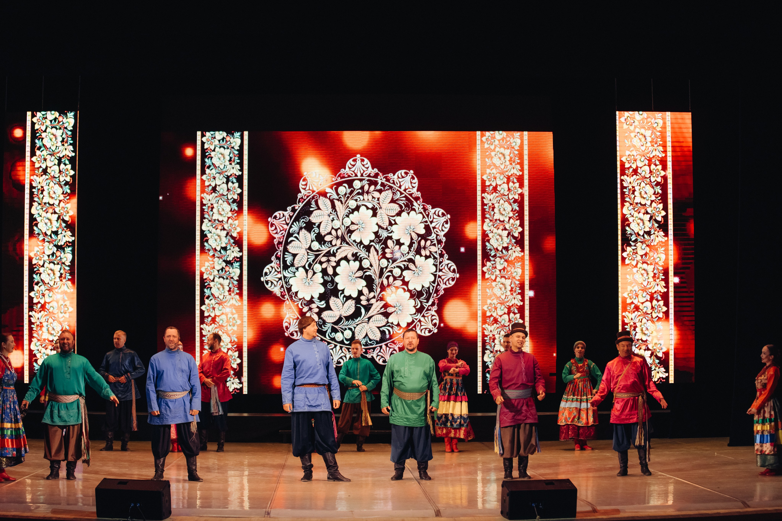 Лучший учитель родного языка и литературы 2025. Свадебный и семейный фотограф в Улан-Удэ